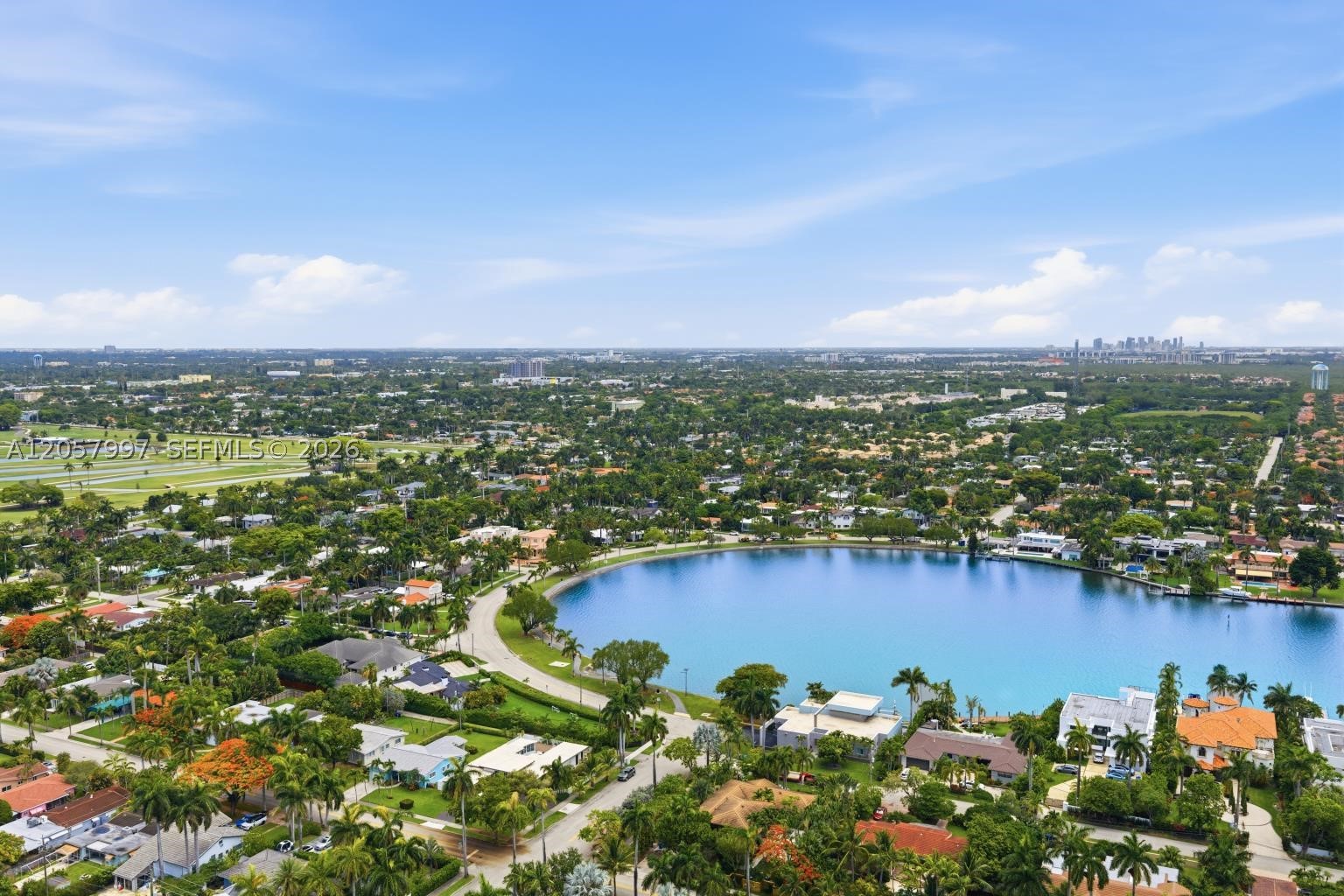 1204 S Northlake Dr Hollywood, FL 33019