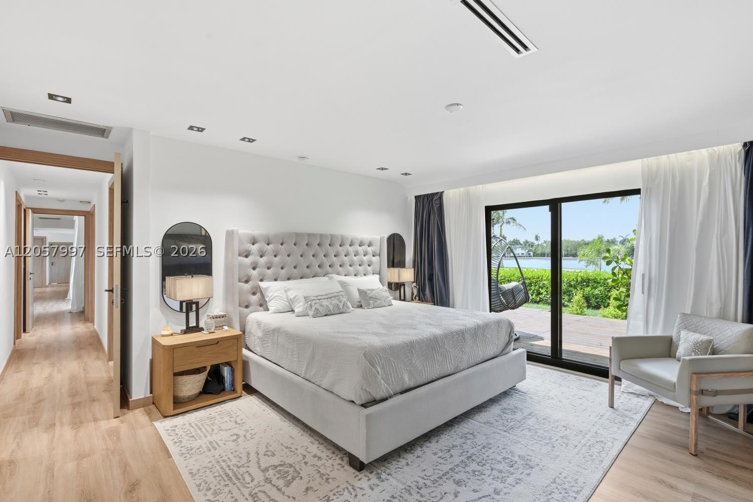 1204 S Northlake Dr Hollywood, FL 33019