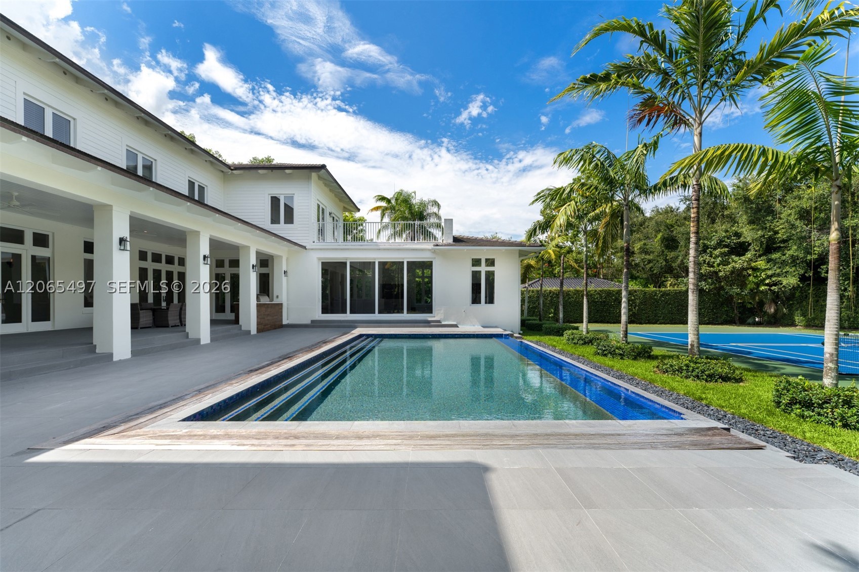 11275 SW 64th Ave Pinecrest, FL 33156