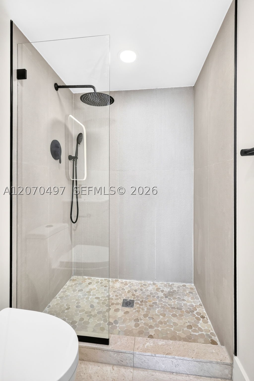 image Arlen House East12