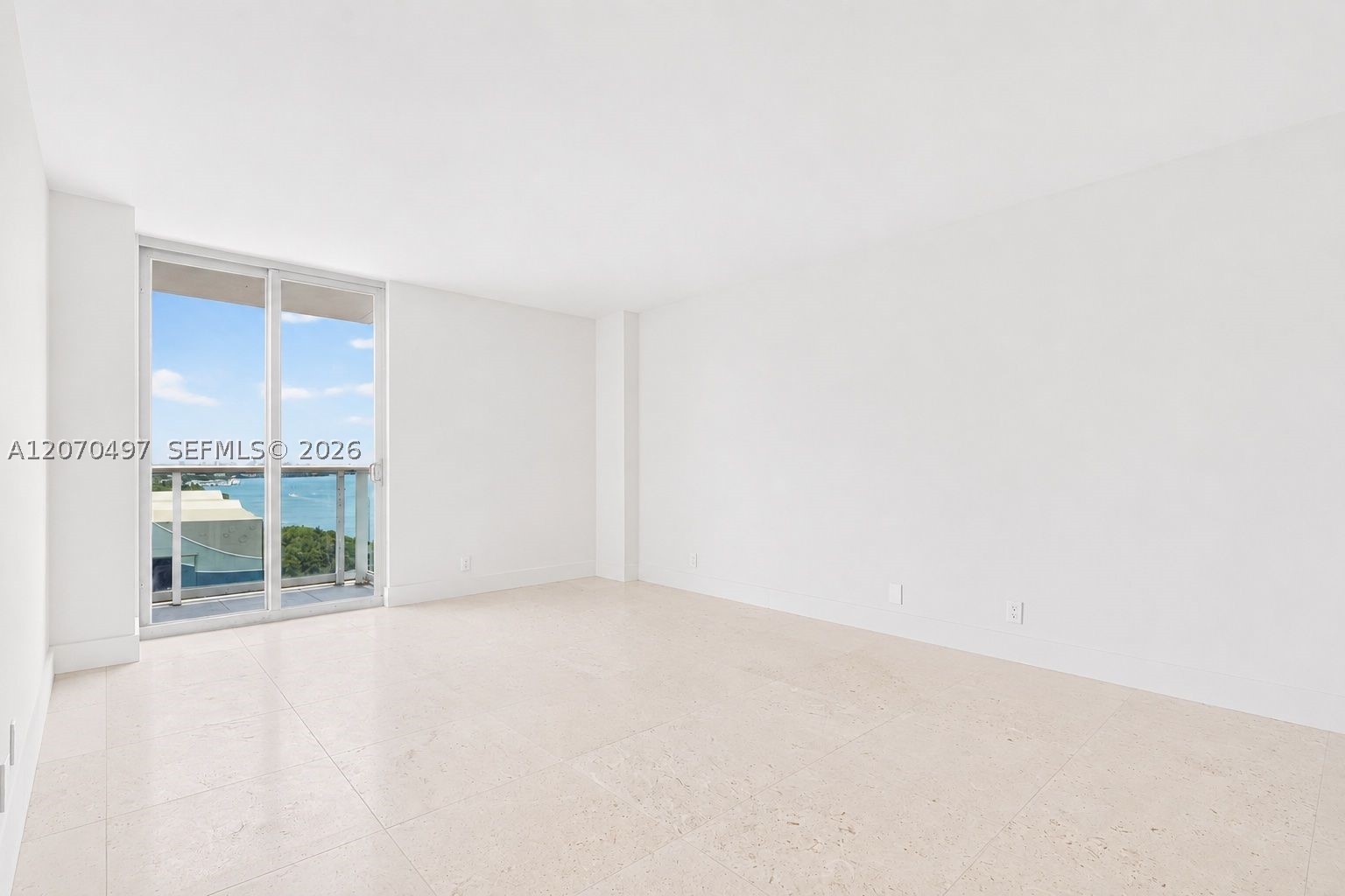 image Arlen House East16