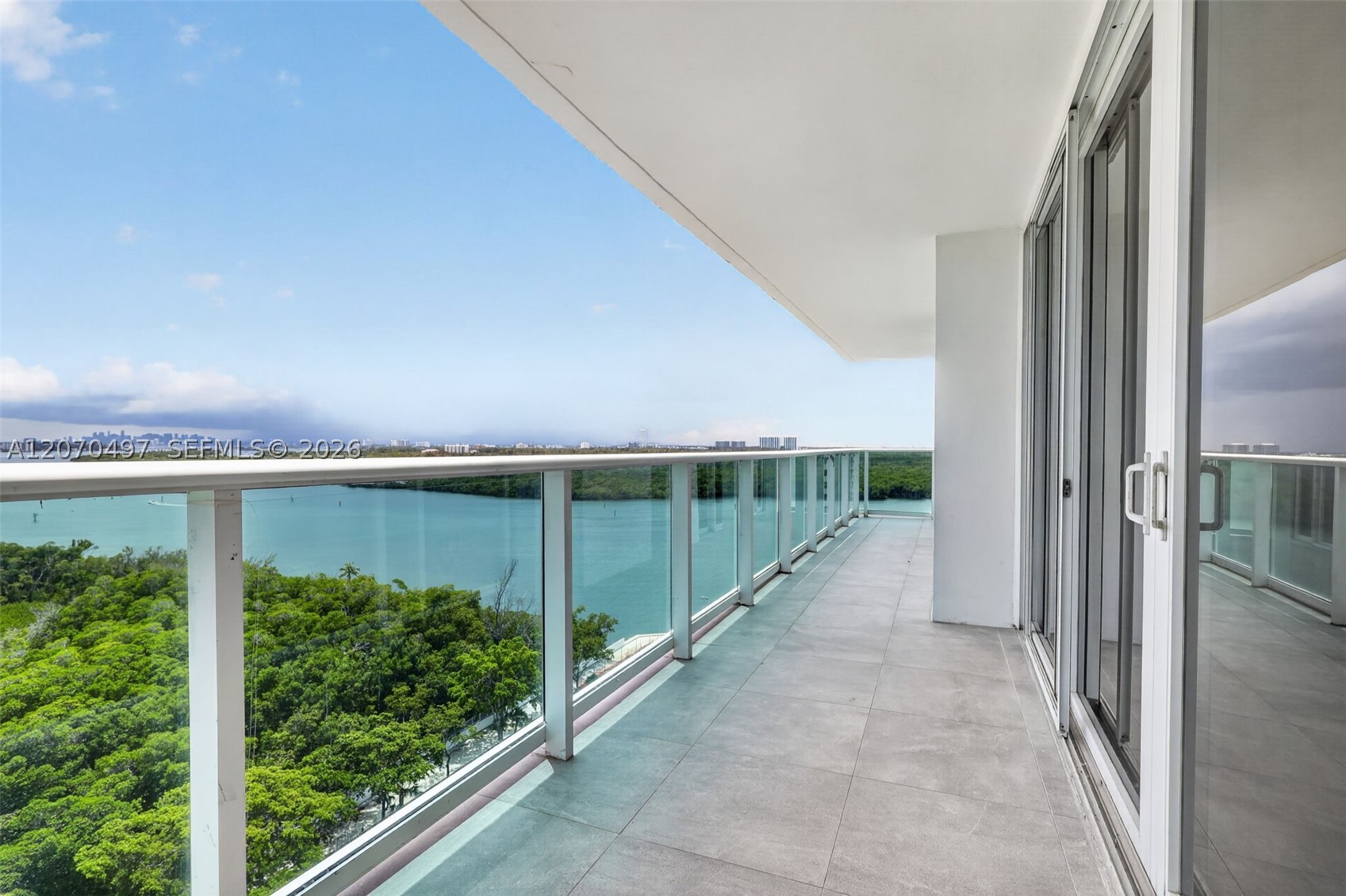 image Arlen House East20