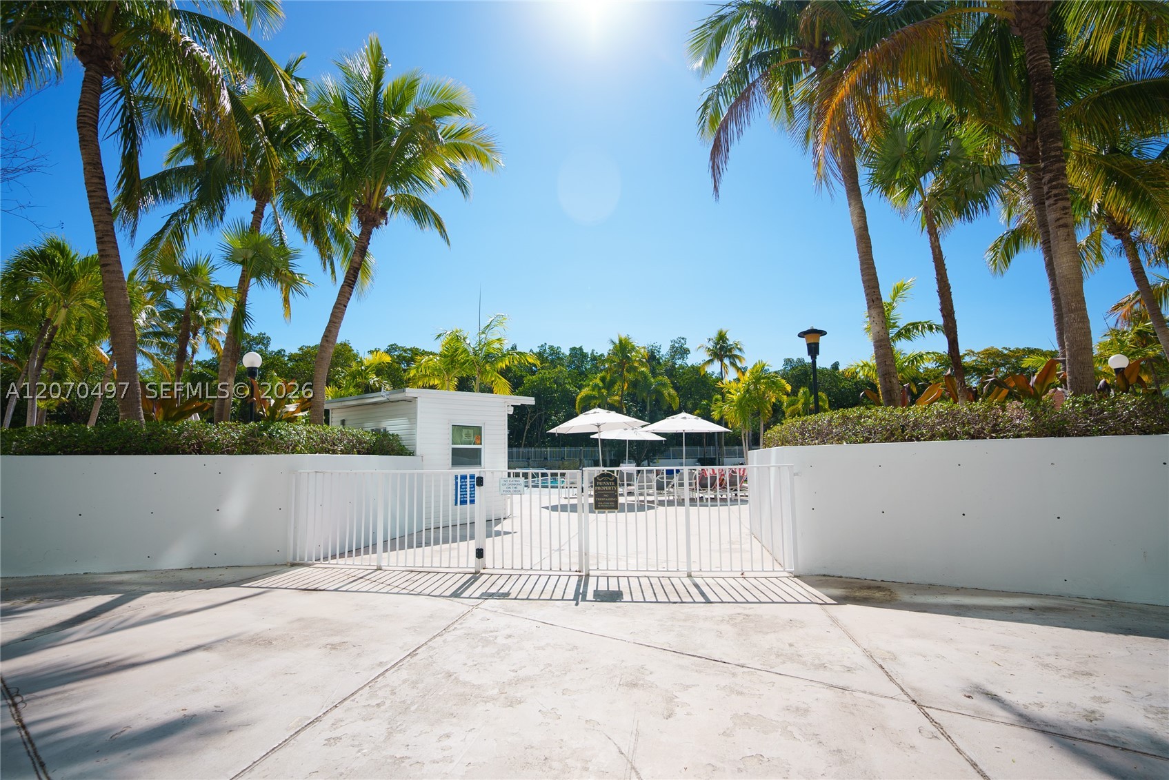 image Arlen House East25
