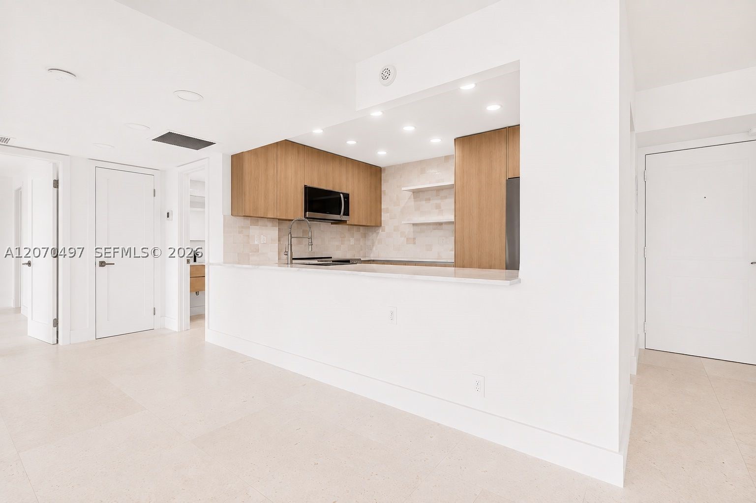 image Arlen House East7