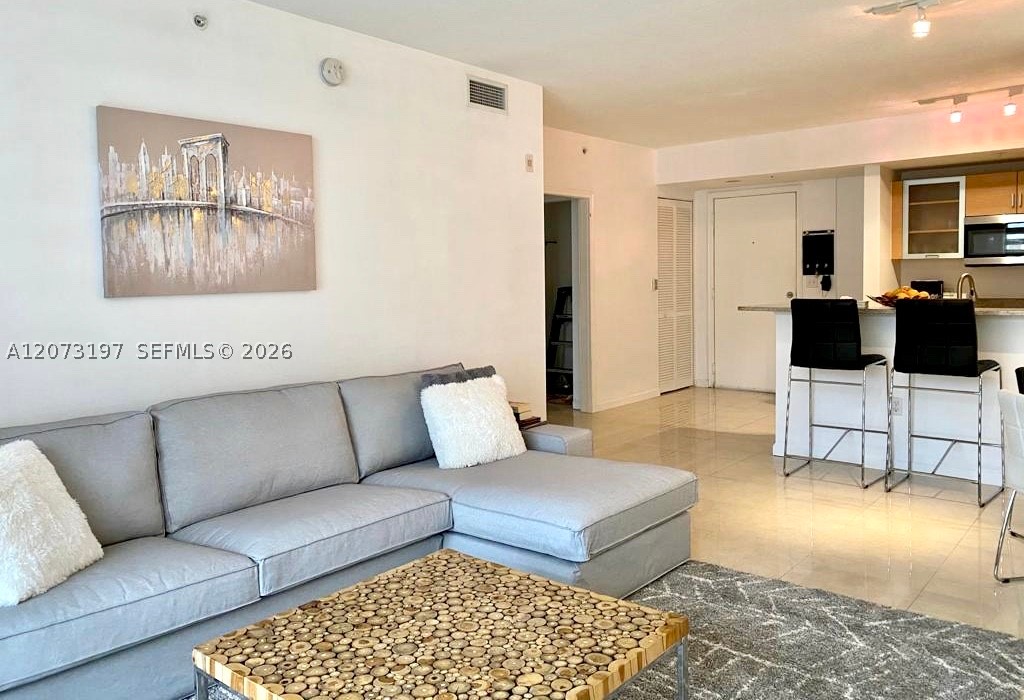 image The Venture at Aventura1