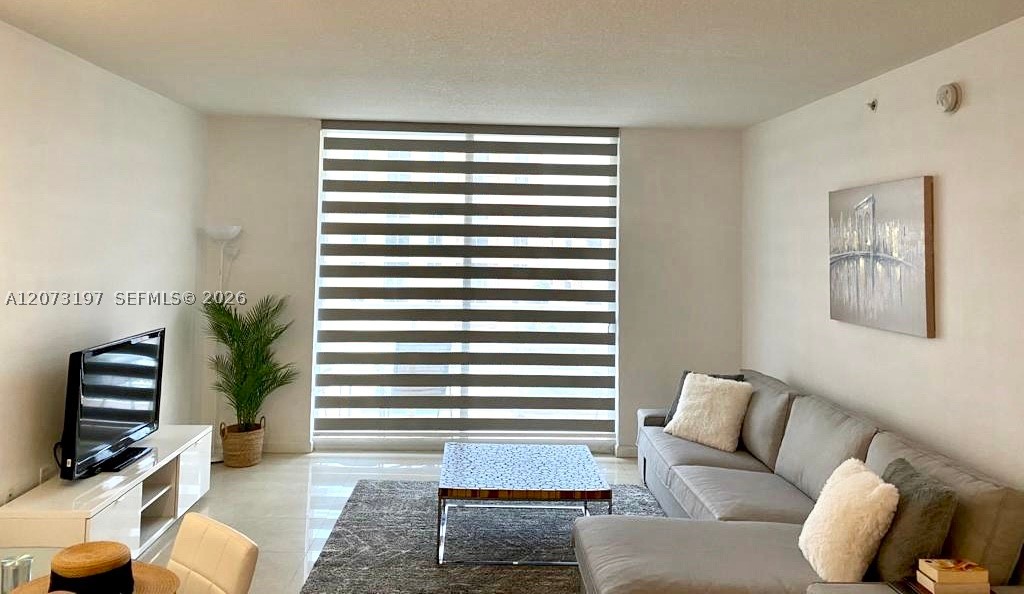 image The Venture at Aventura3