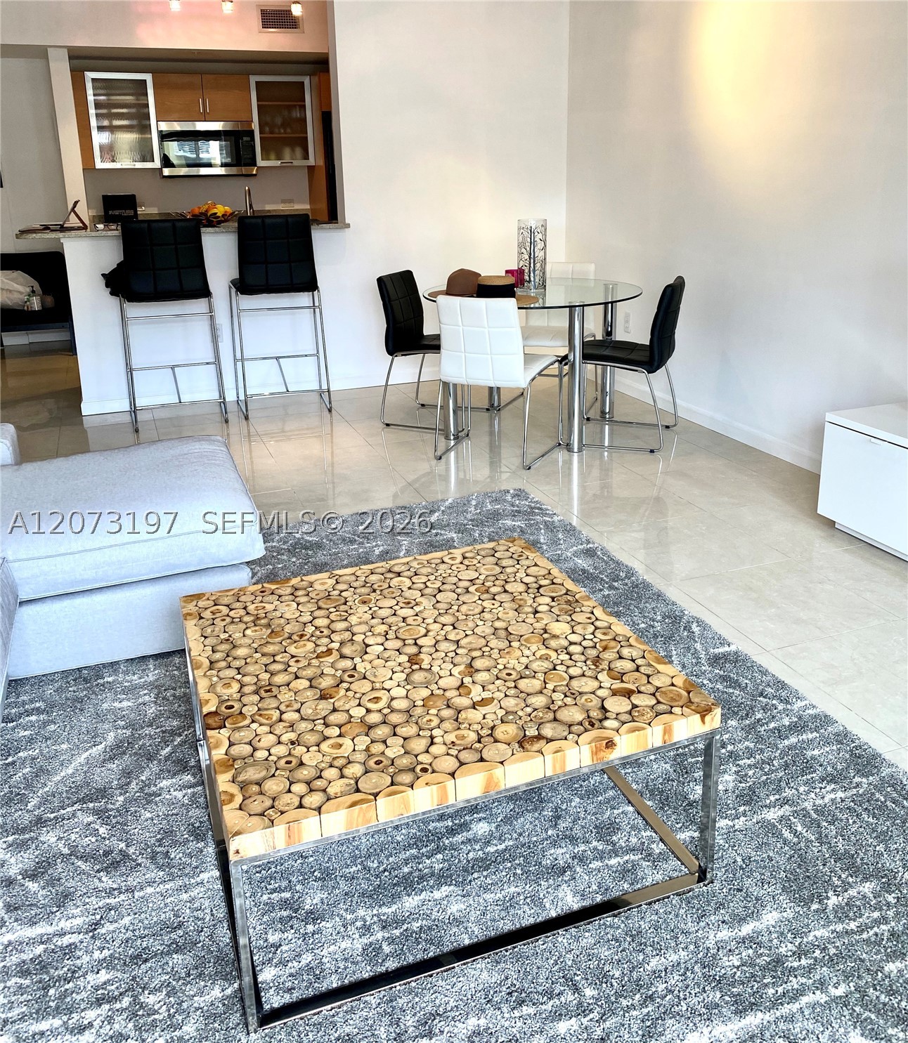 image The Venture at Aventura5