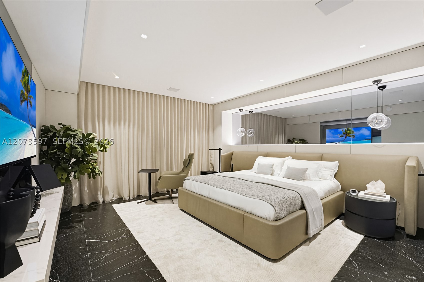 5875 Collins Ave #902 Miami Beach, FL 33140