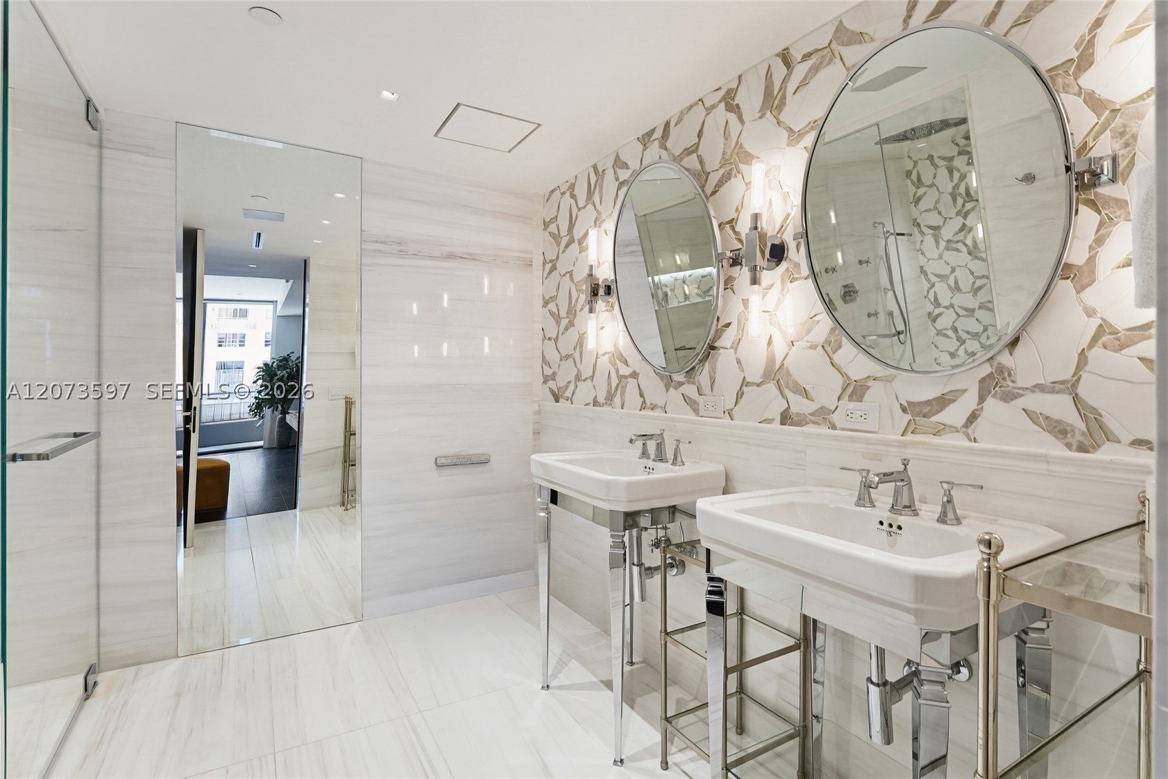 5875 Collins Ave #902 Miami Beach, FL 33140