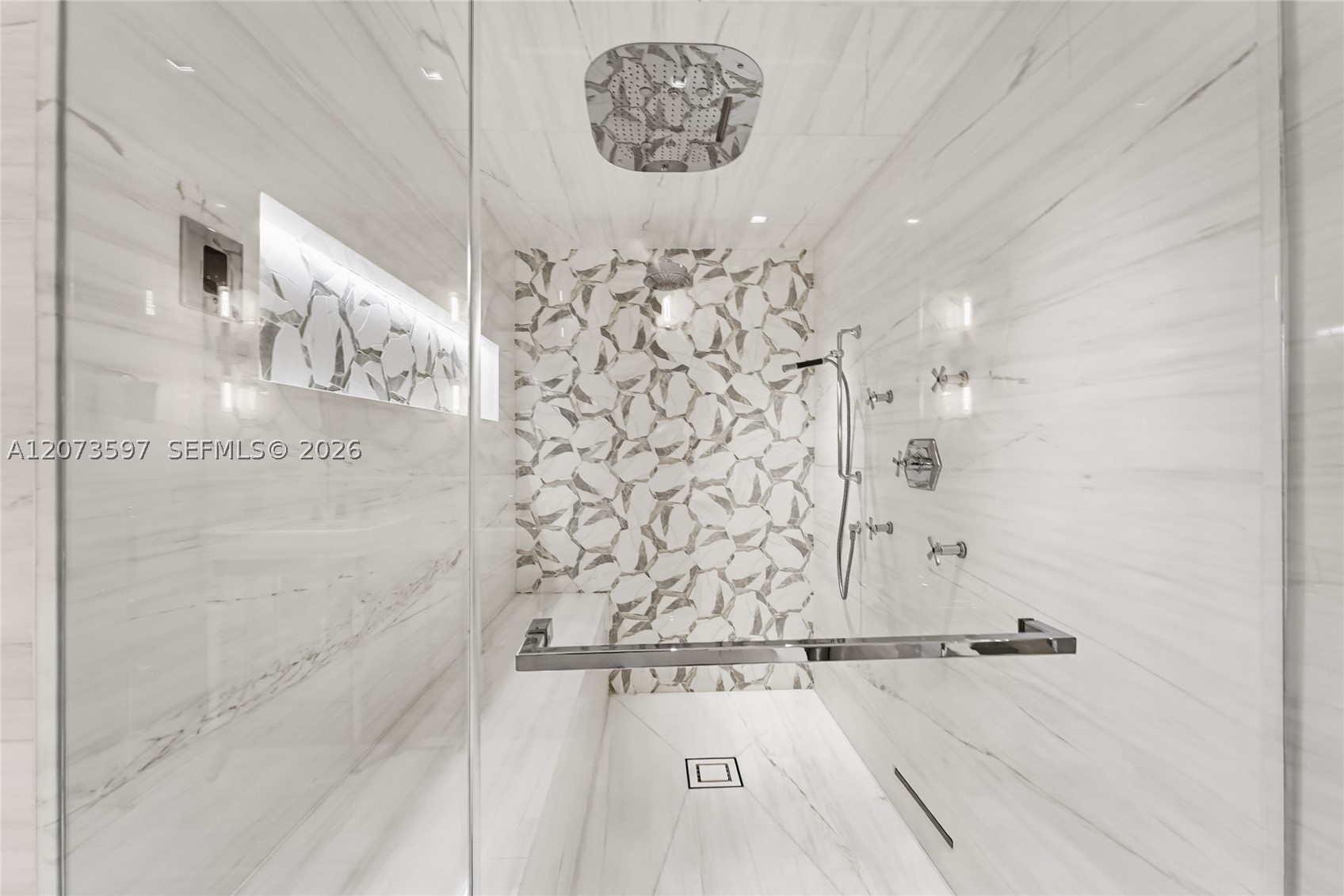 5875 Collins Ave #902 Miami Beach, FL 33140