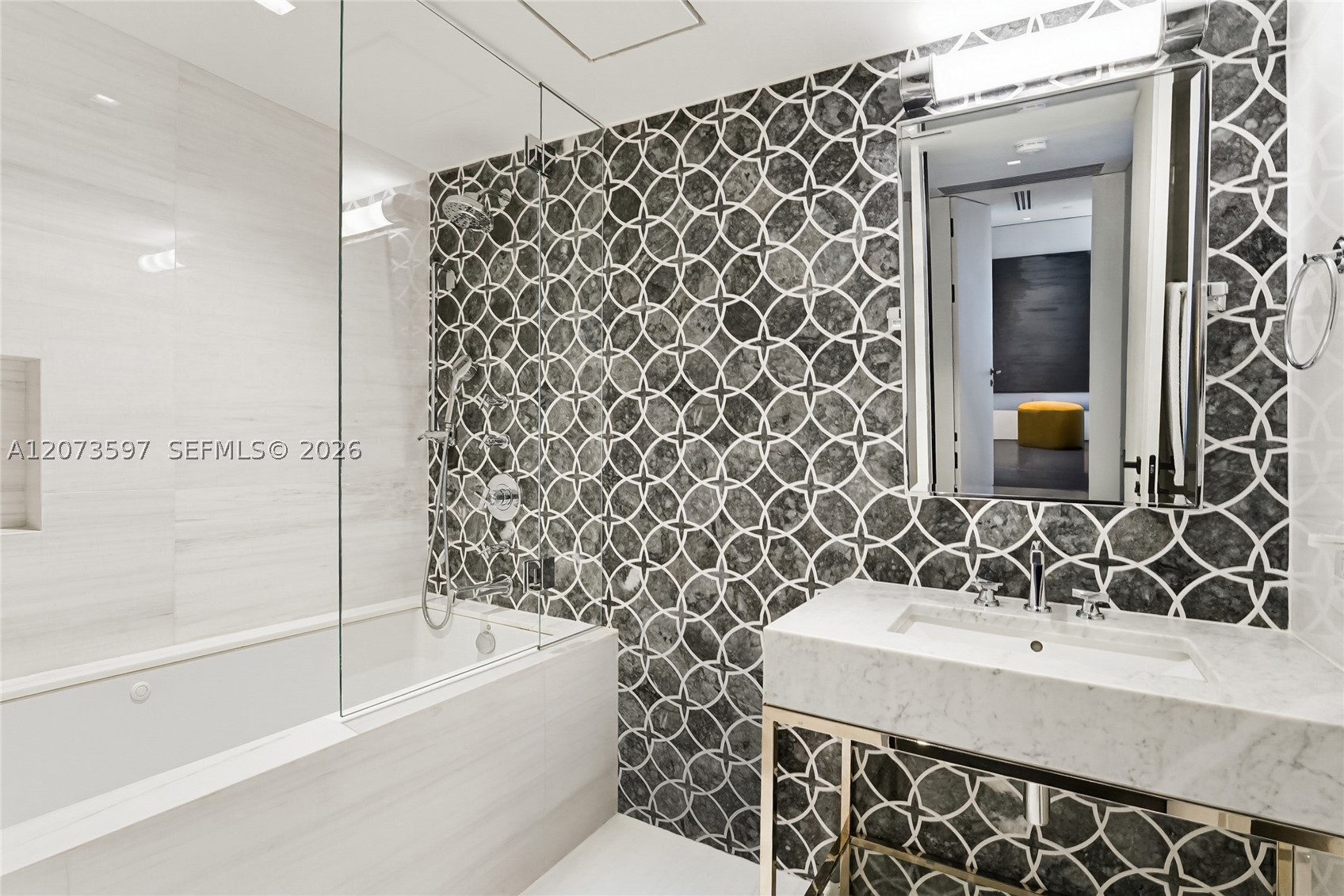 5875 Collins Ave #902 Miami Beach, FL 33140
