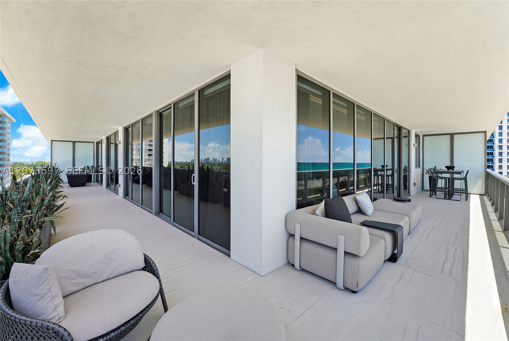 5875 Collins Ave #902 Miami Beach, FL 33140