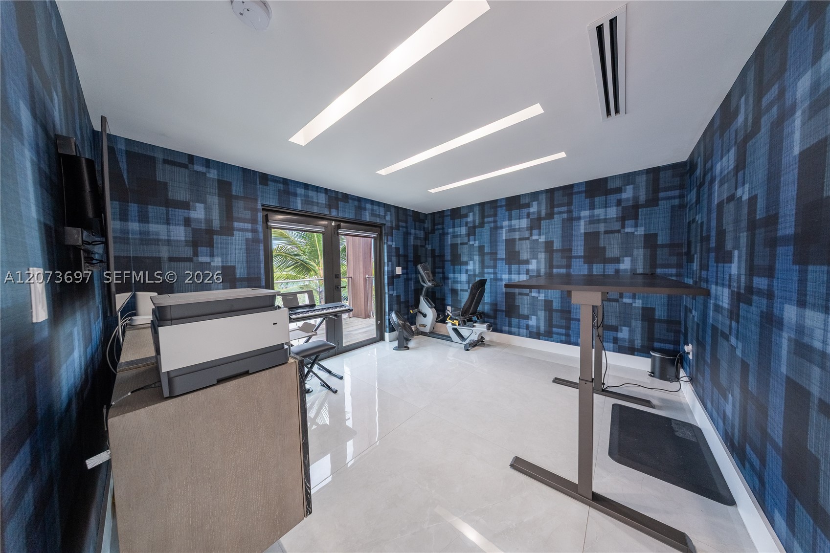 5601 N Ocean Dr Hollywood, FL 33019