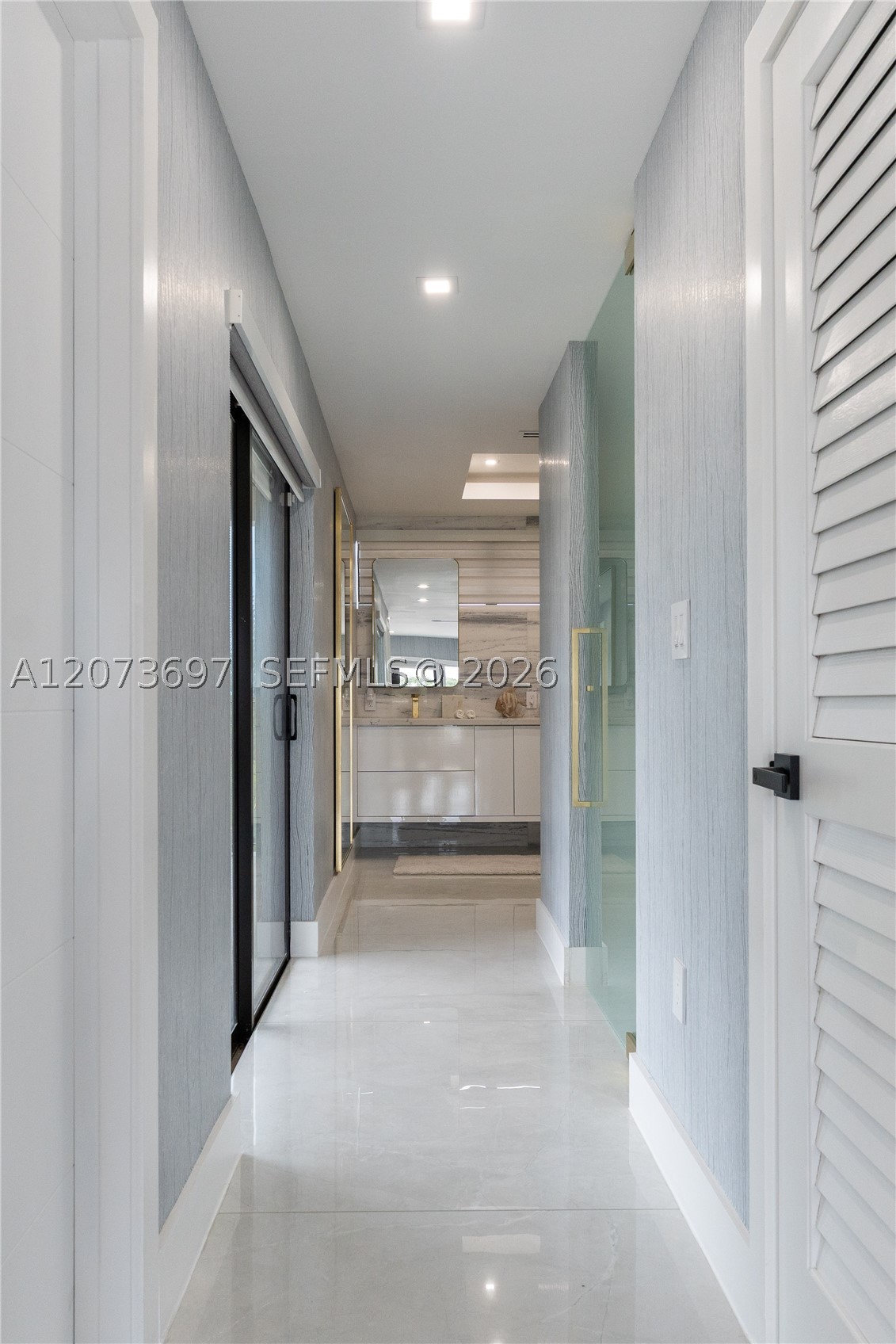5601 N Ocean Dr Hollywood, FL 33019
