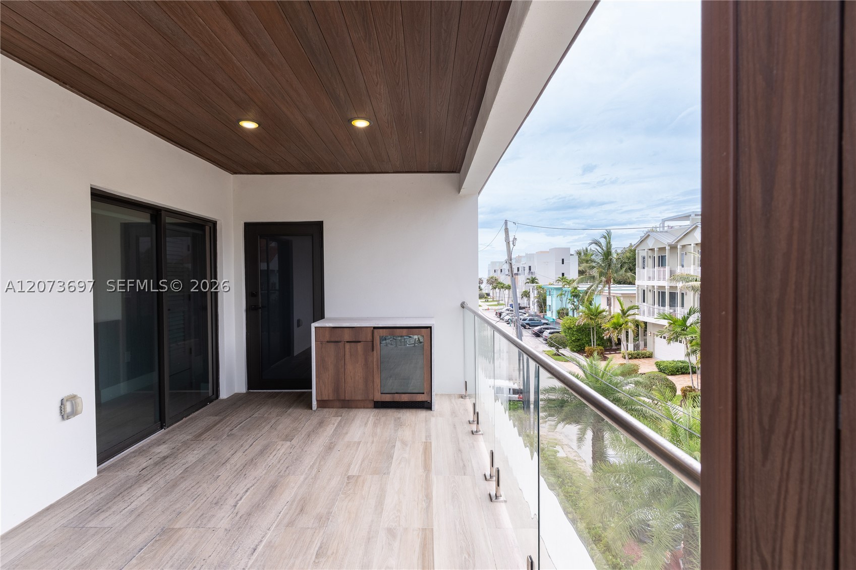5601 N Ocean Dr Hollywood, FL 33019