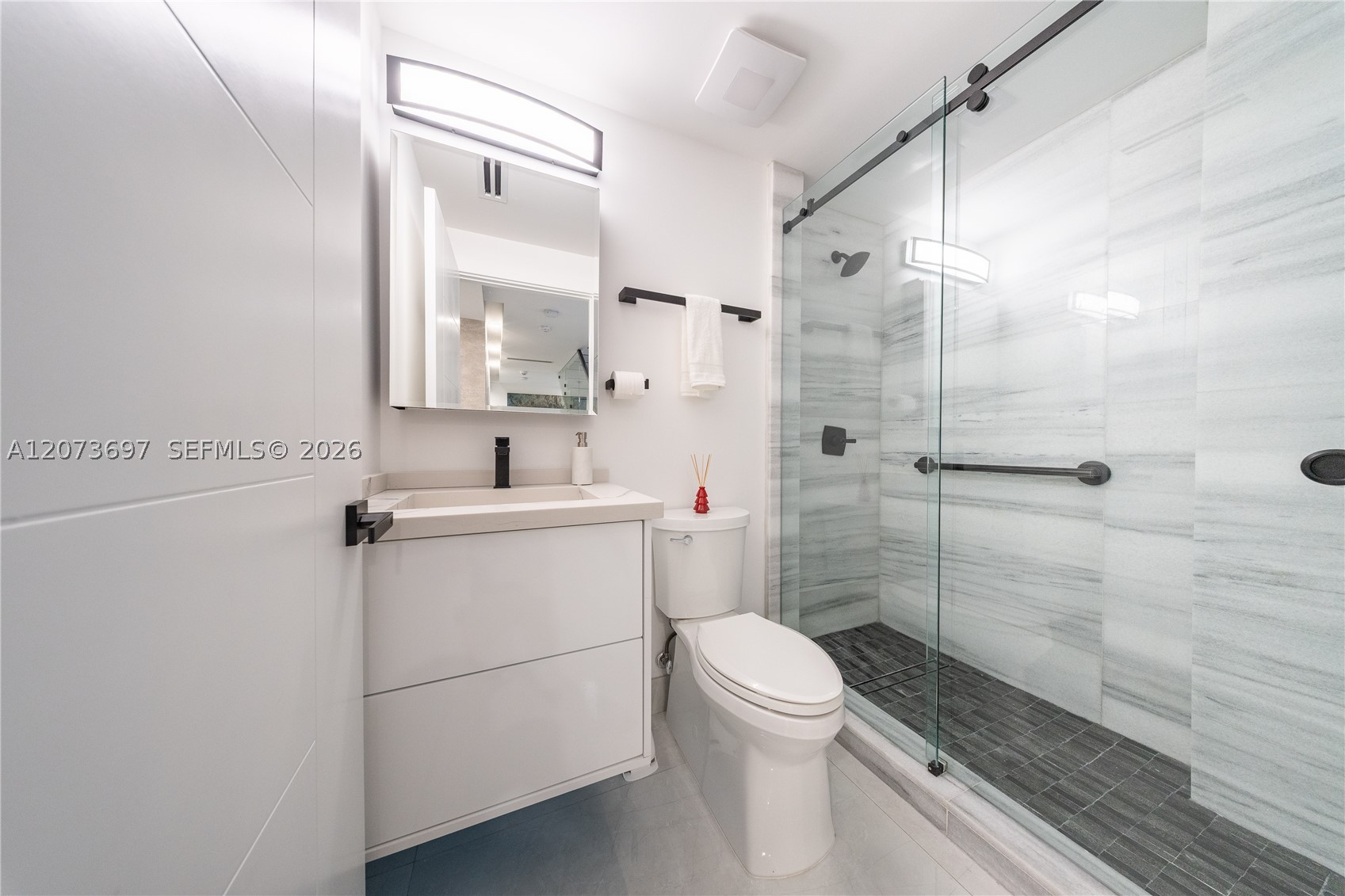 5601 N Ocean Dr Hollywood, FL 33019