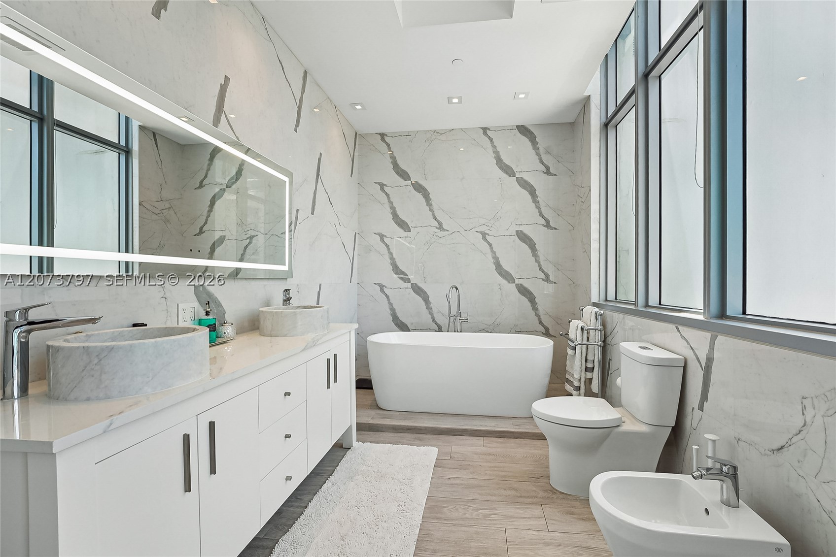 1331 Brickell Bay Dr #611 Miami, FL 33131