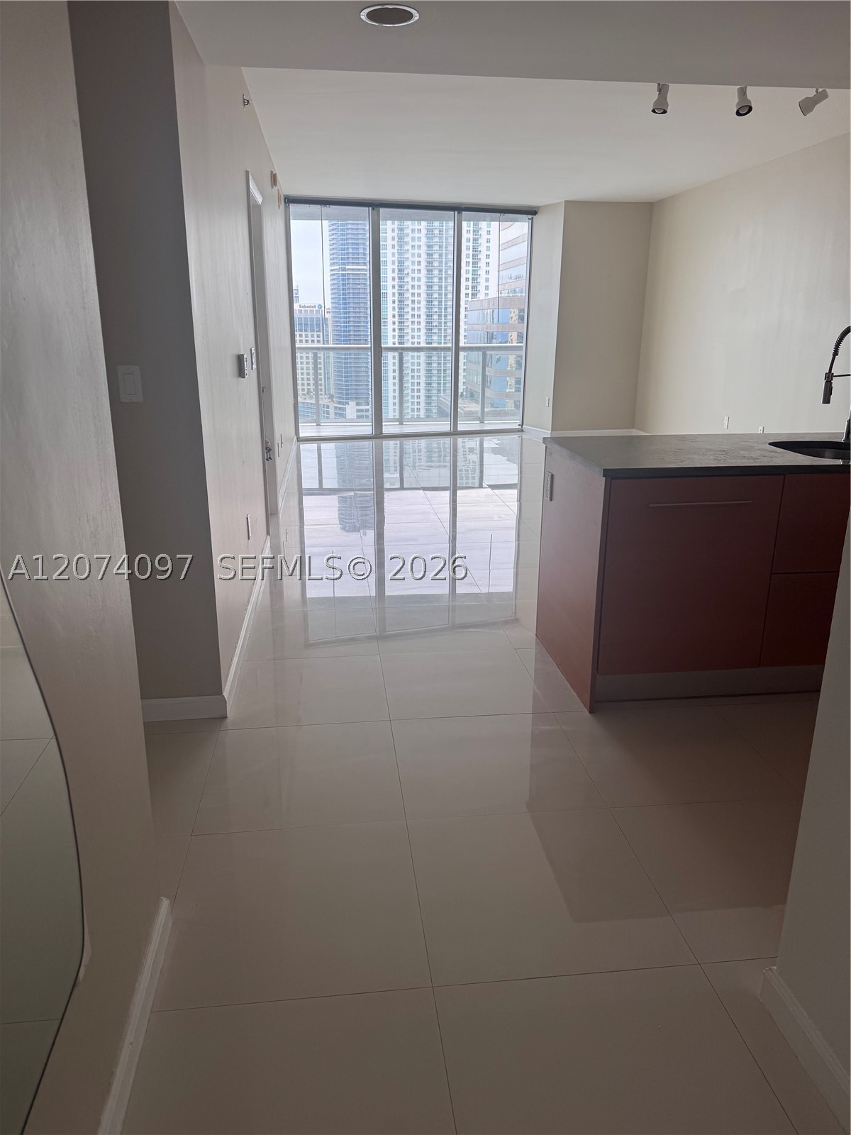 image Icon Brickell II3