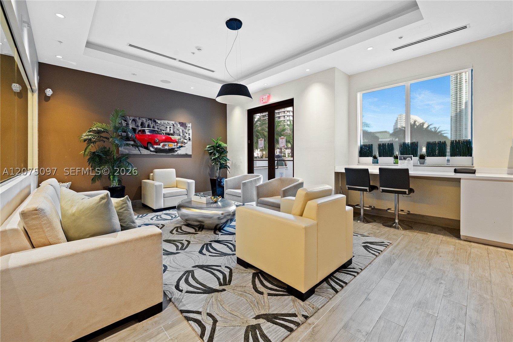image Nine at Mary Brickell Village24