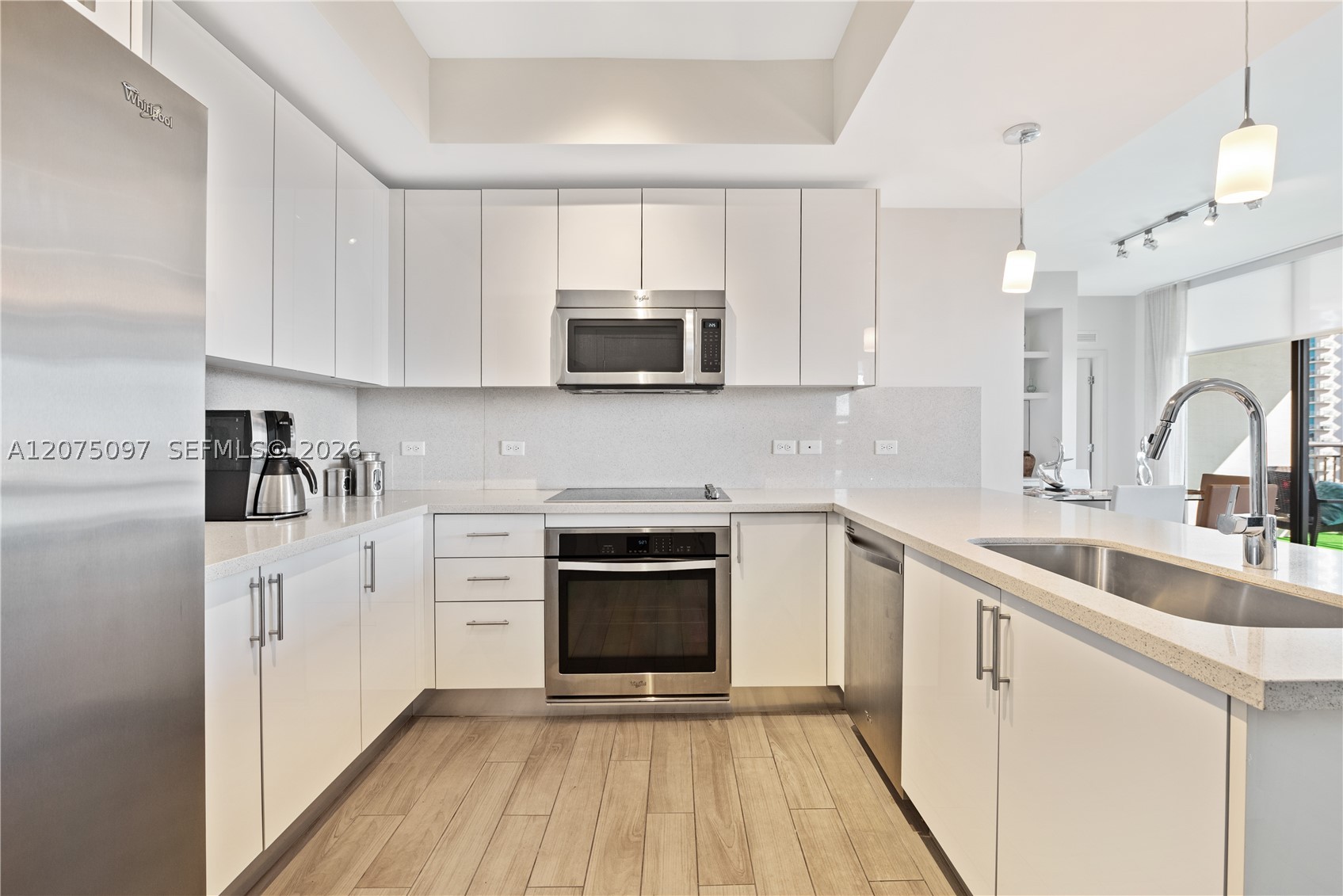 image Nine at Mary Brickell Village5