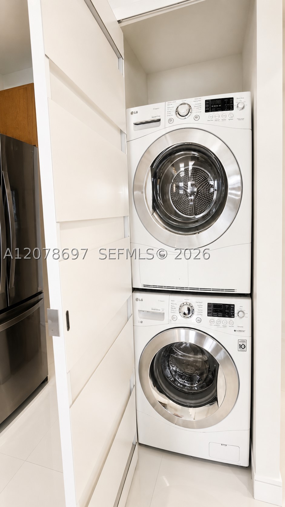 100 Lincoln Rd #1223 Miami Beach, FL 33139