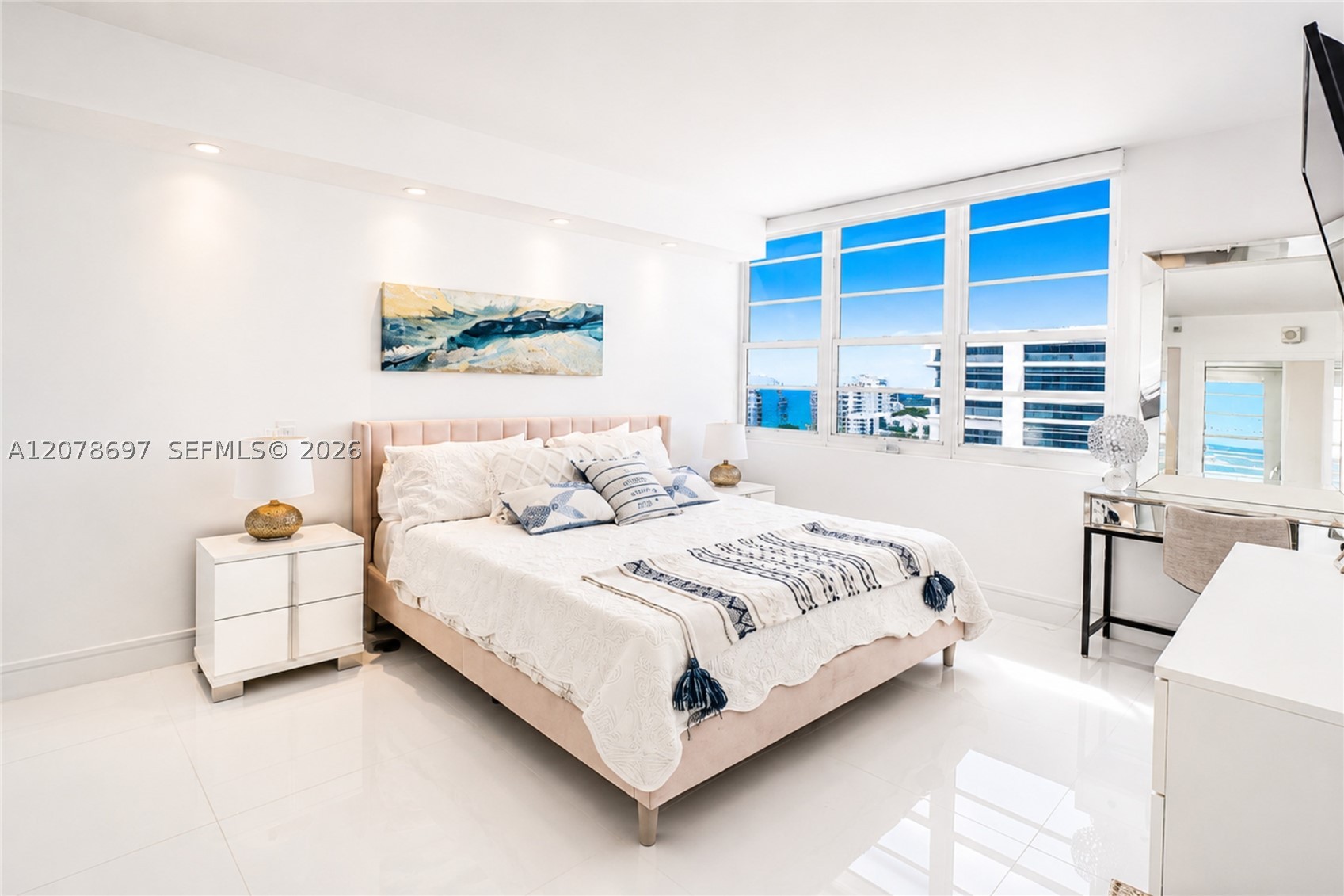 100 Lincoln Rd #1223 Miami Beach, FL 33139