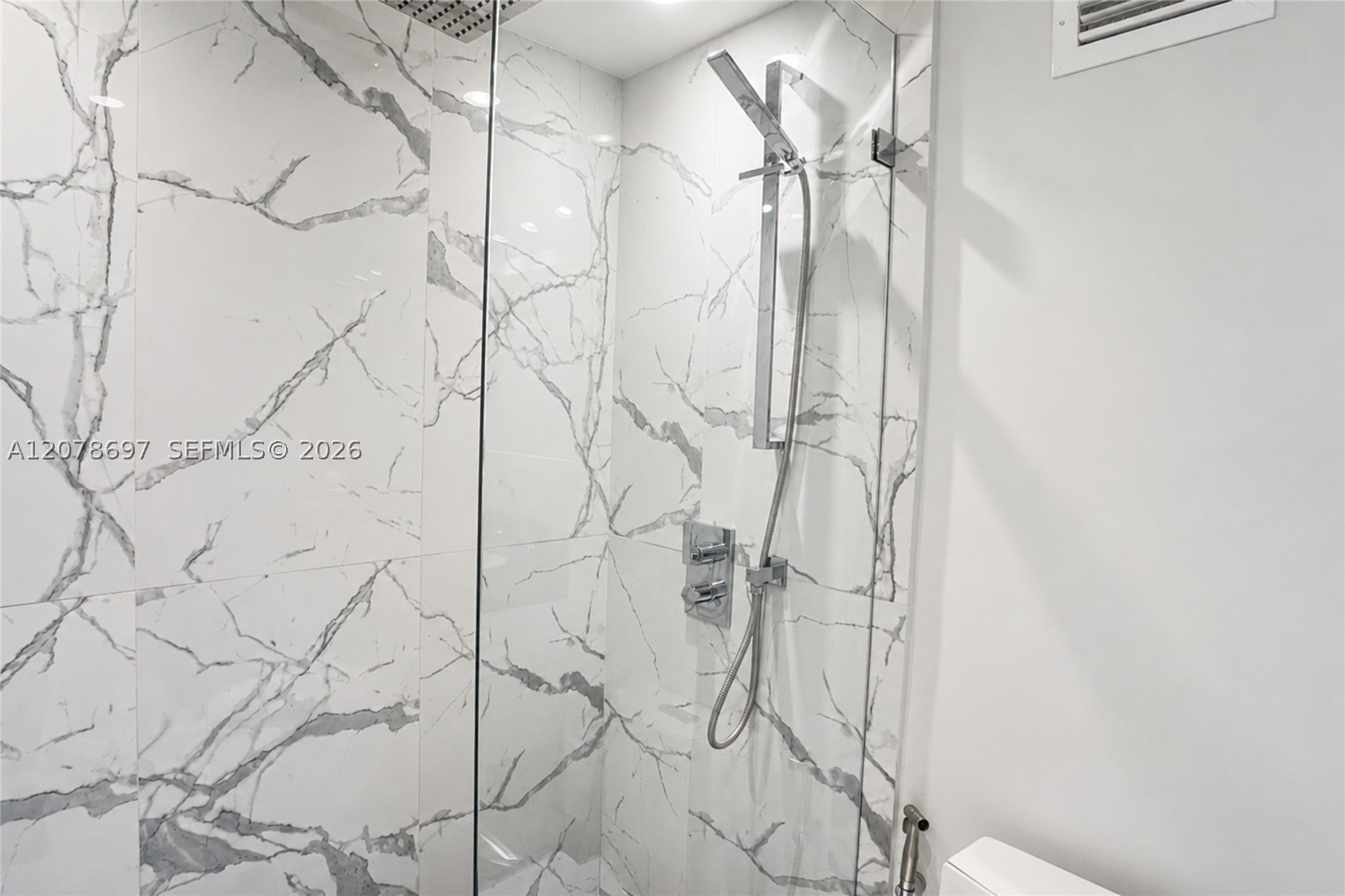 100 Lincoln Rd #1223 Miami Beach, FL 33139