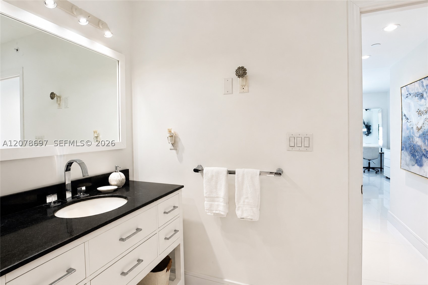 100 Lincoln Rd #1223 Miami Beach, FL 33139