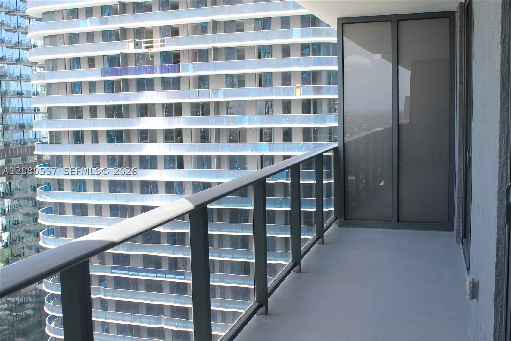 image Brickell Heights East10