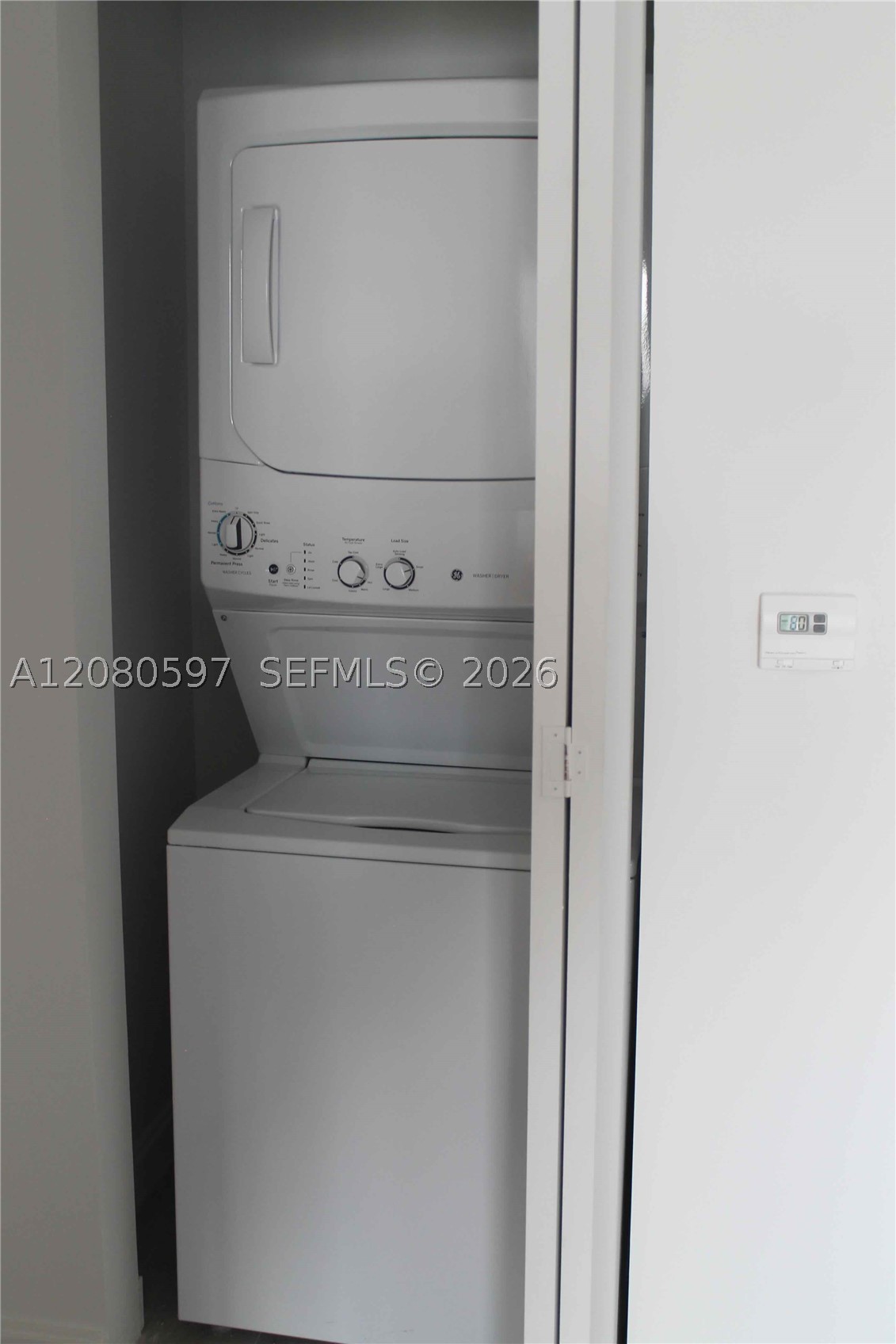 image Brickell Heights East13