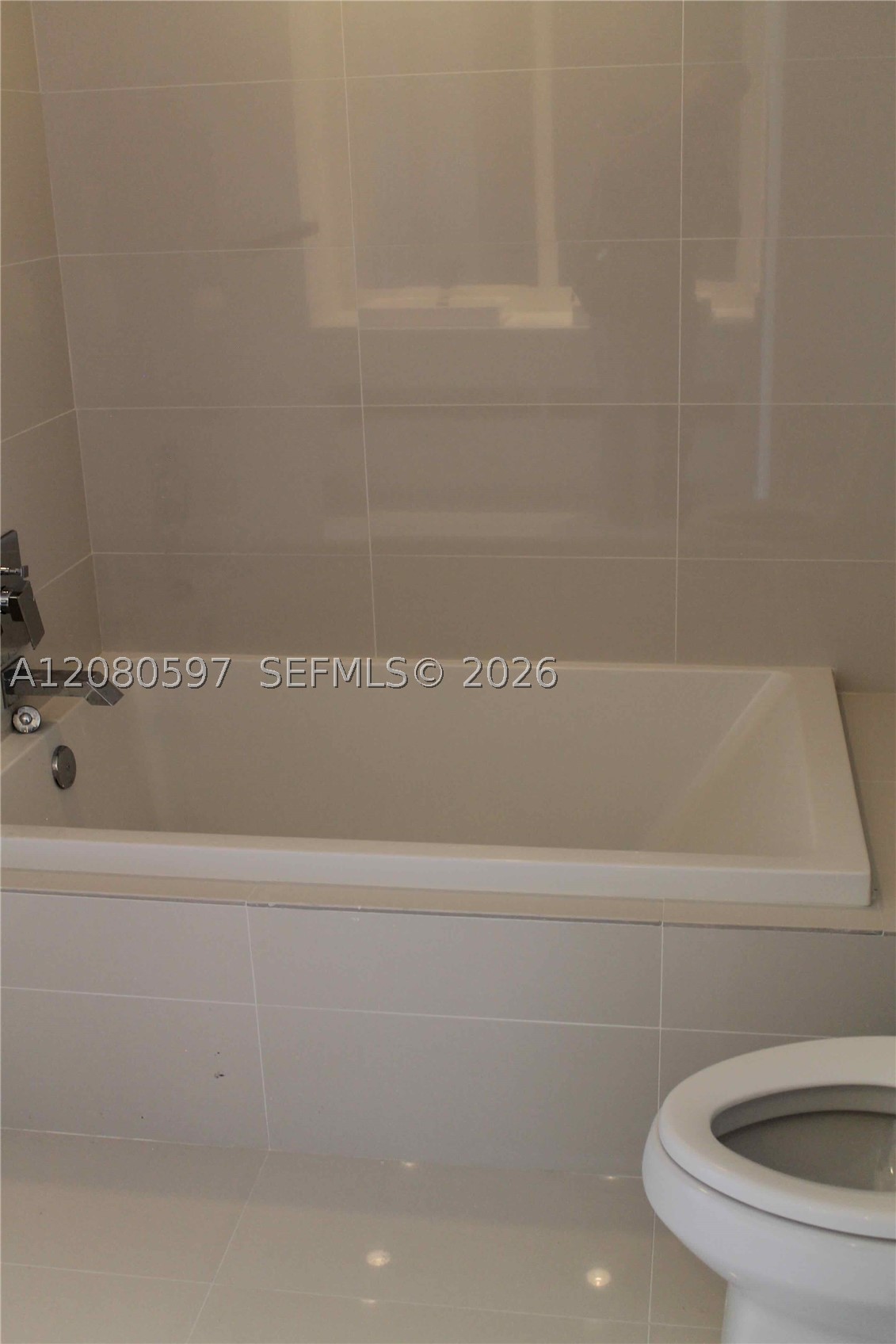 image Brickell Heights East16