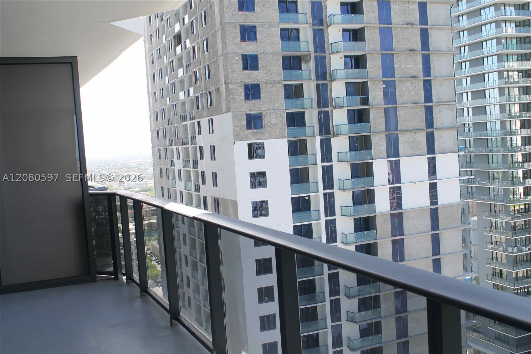 image Brickell Heights East19