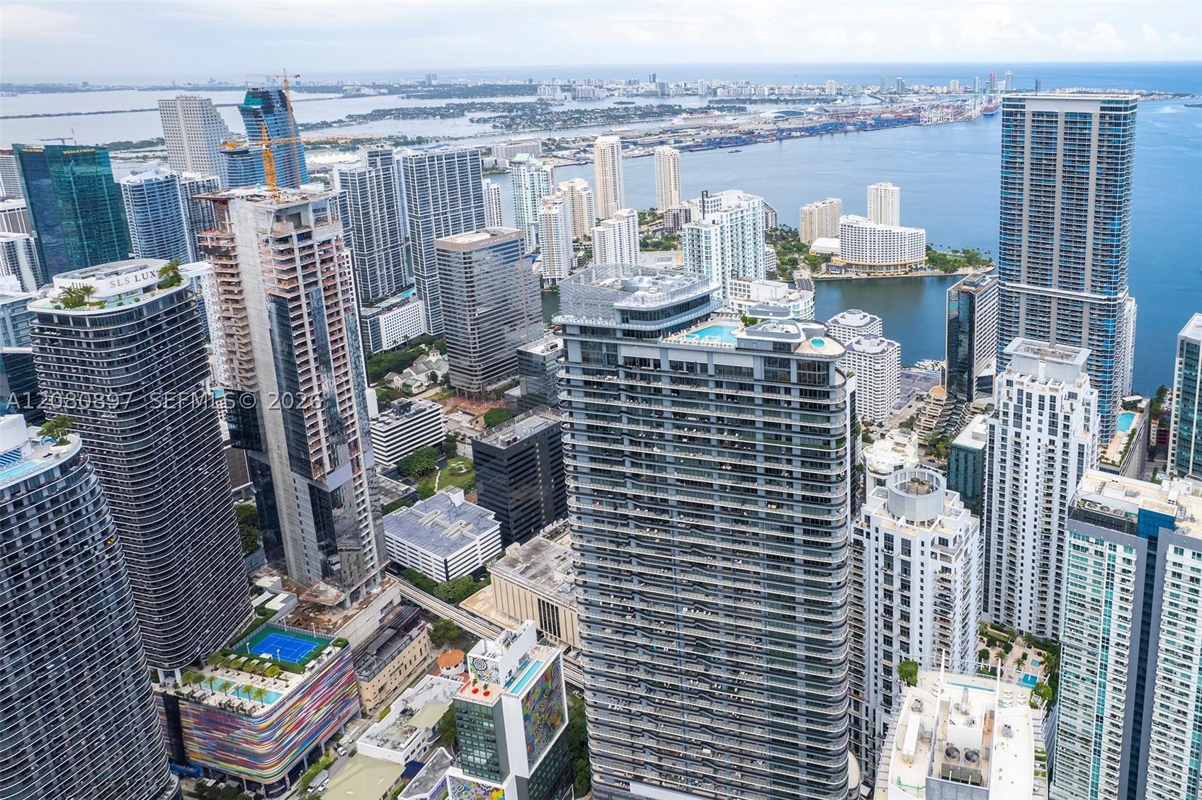 image Brickell Flatiron10