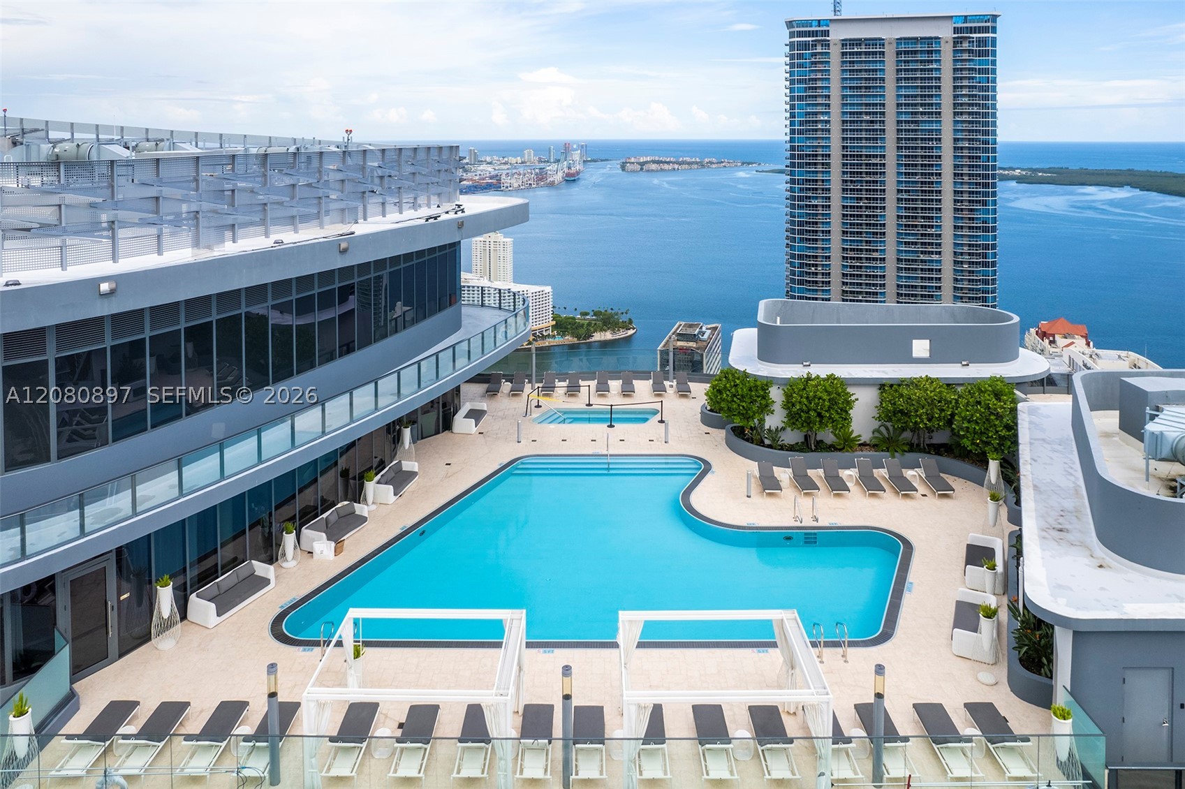 image Brickell Flatiron13
