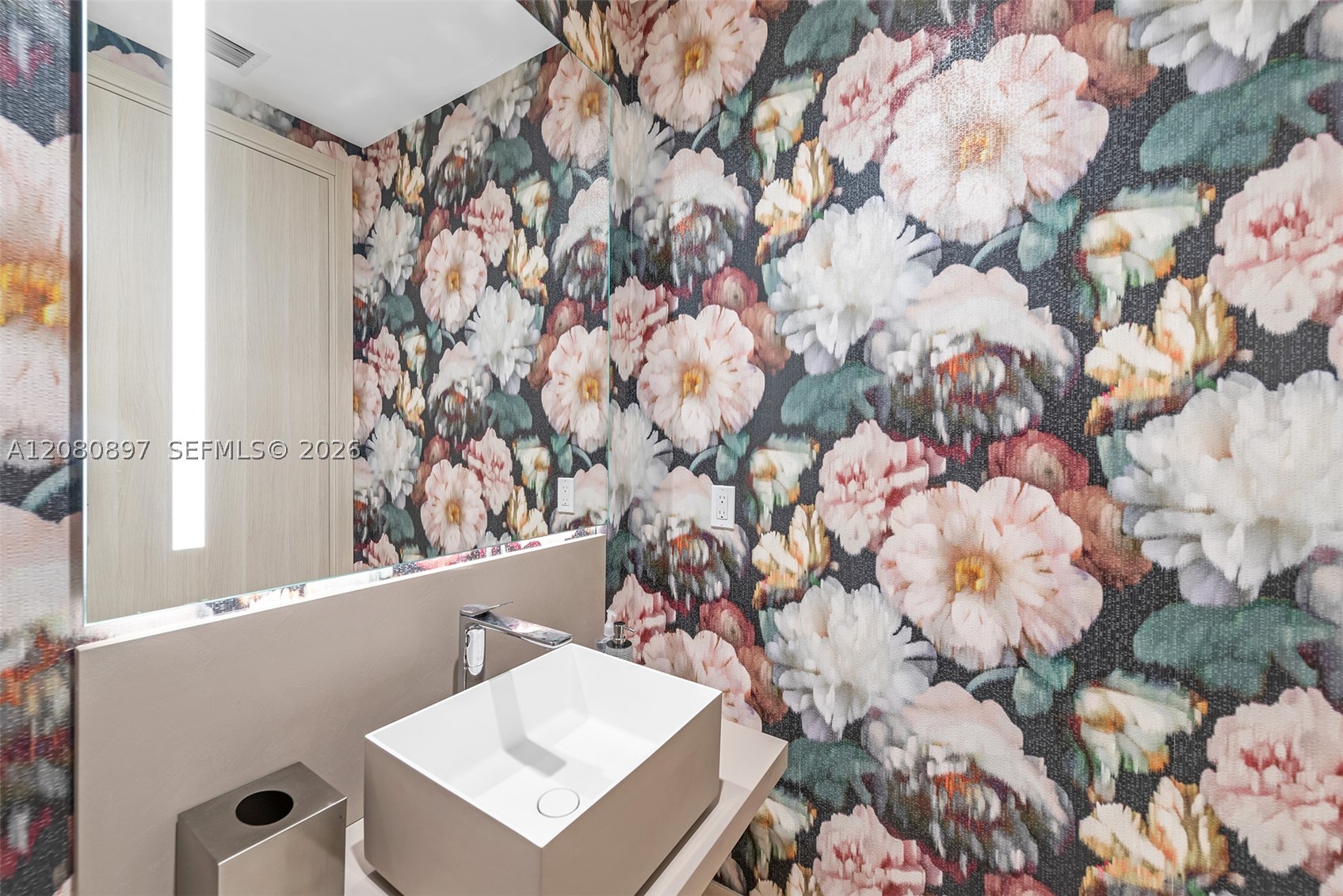 image Brickell Flatiron18