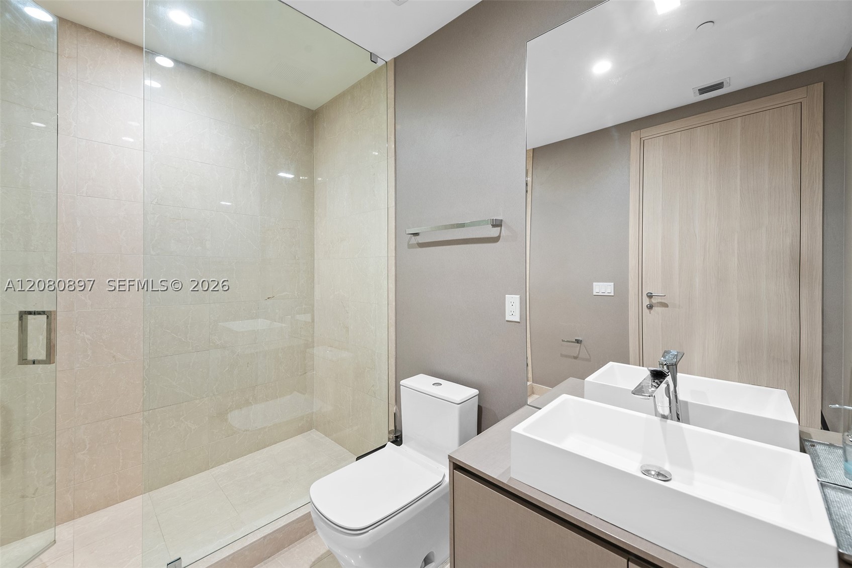 image Brickell Flatiron20