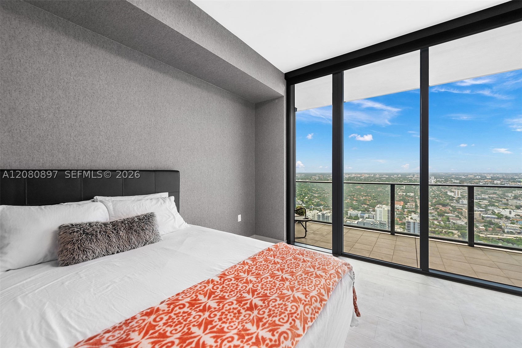 image Brickell Flatiron34