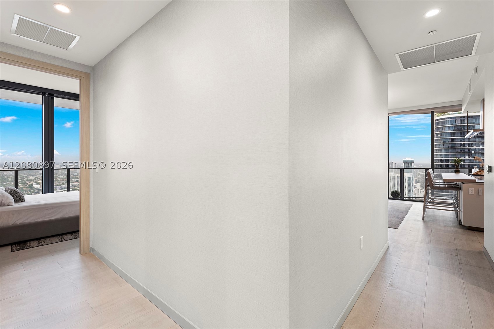 image Brickell Flatiron38