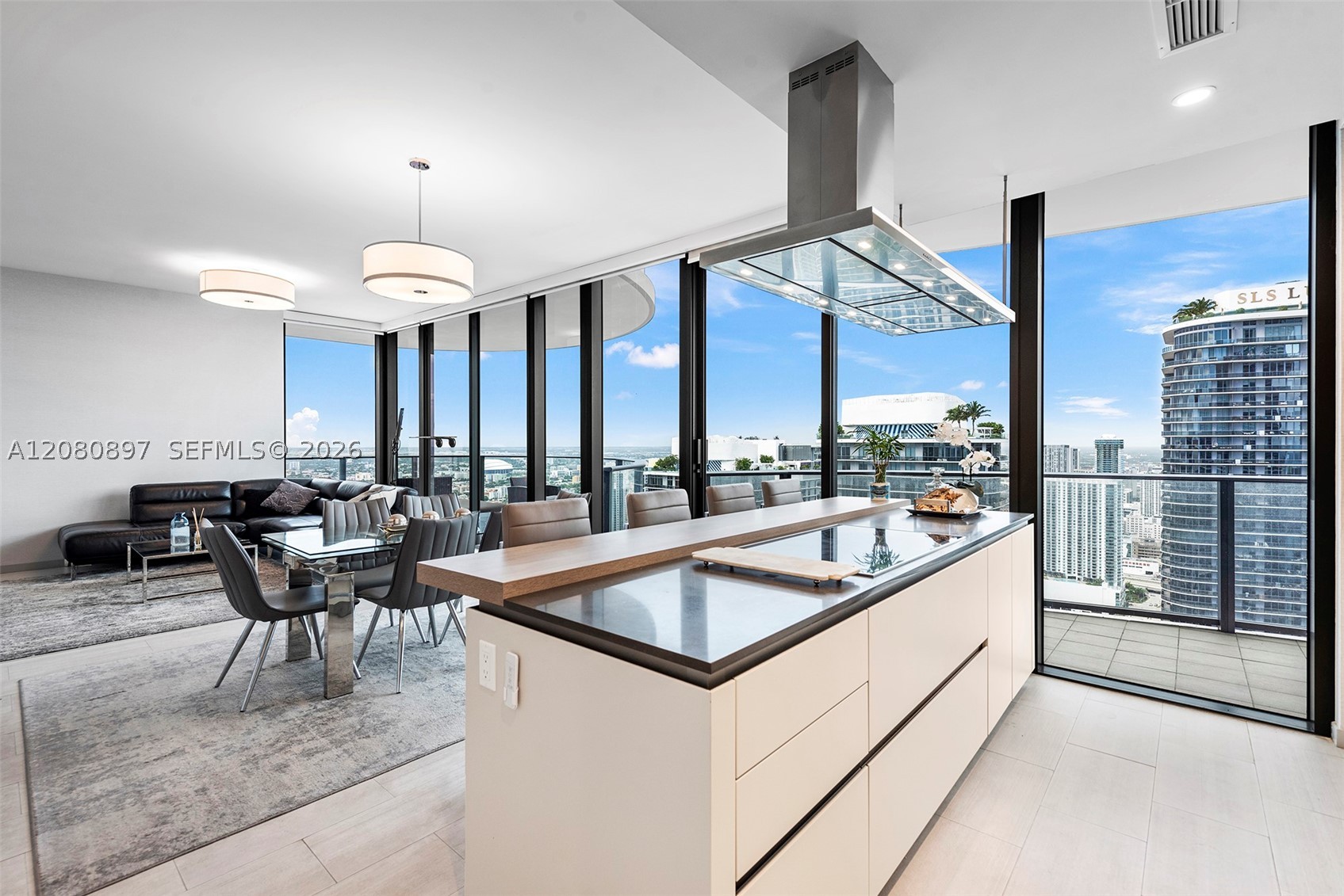image Brickell Flatiron46