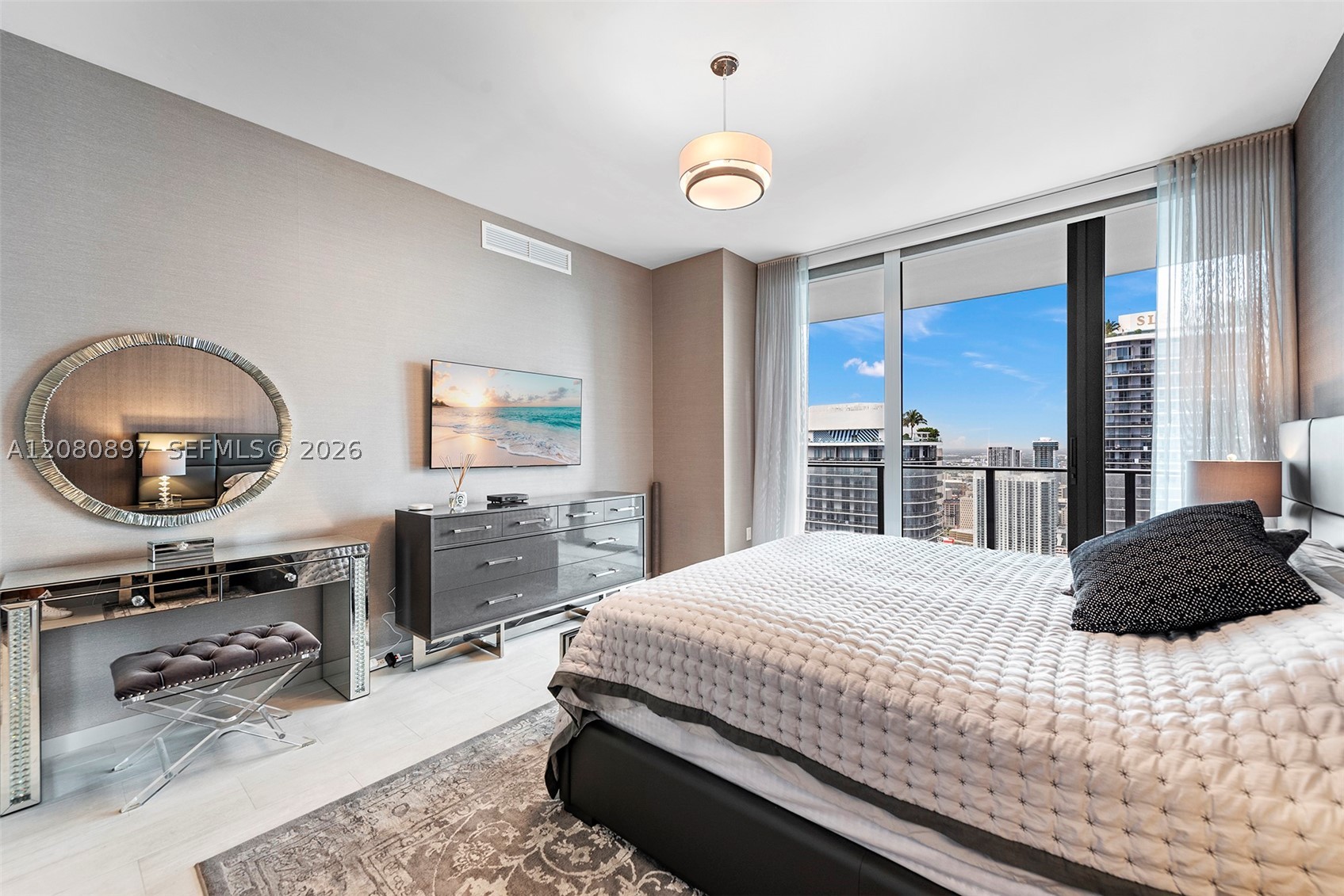 image Brickell Flatiron50