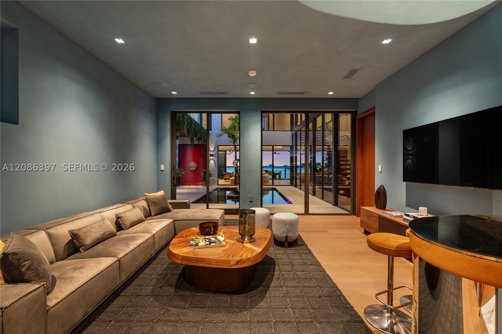 857 N Shore Dr Miami Beach, FL 33141
