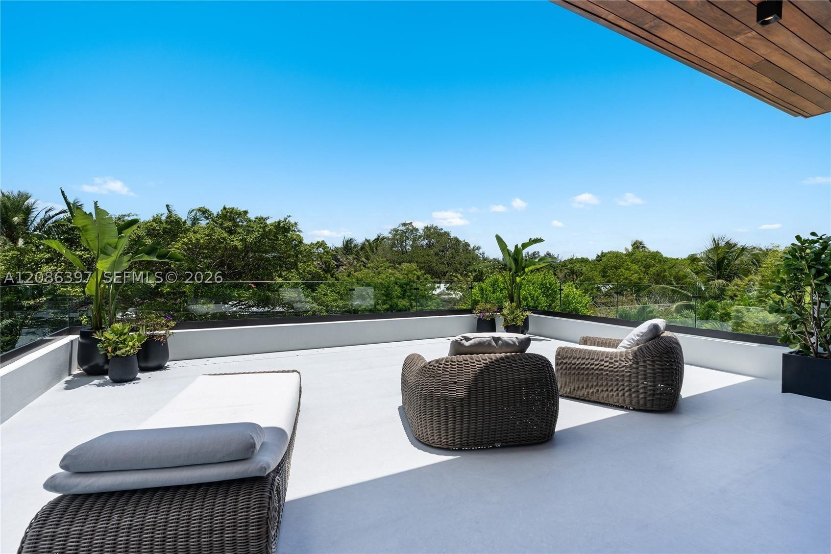 857 N Shore Dr Miami Beach, FL 33141