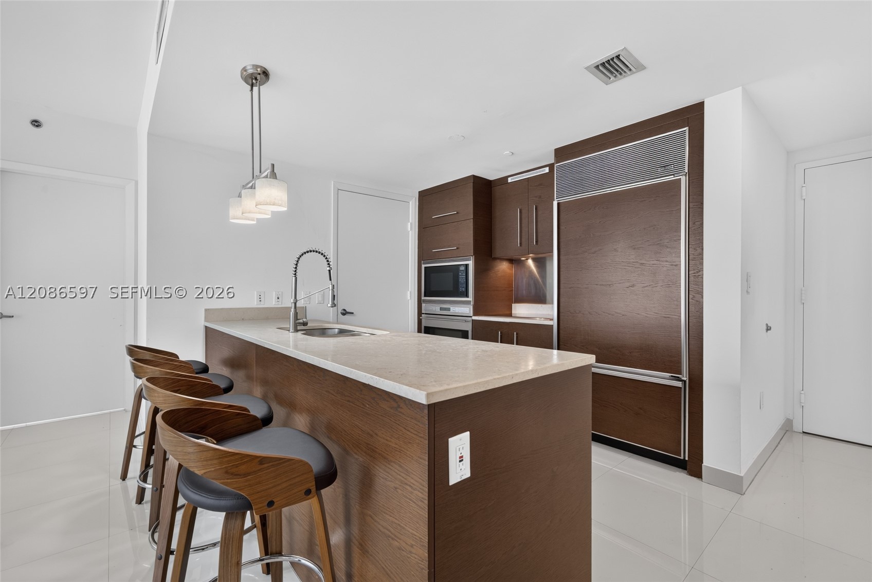 image Icon Brickell I11