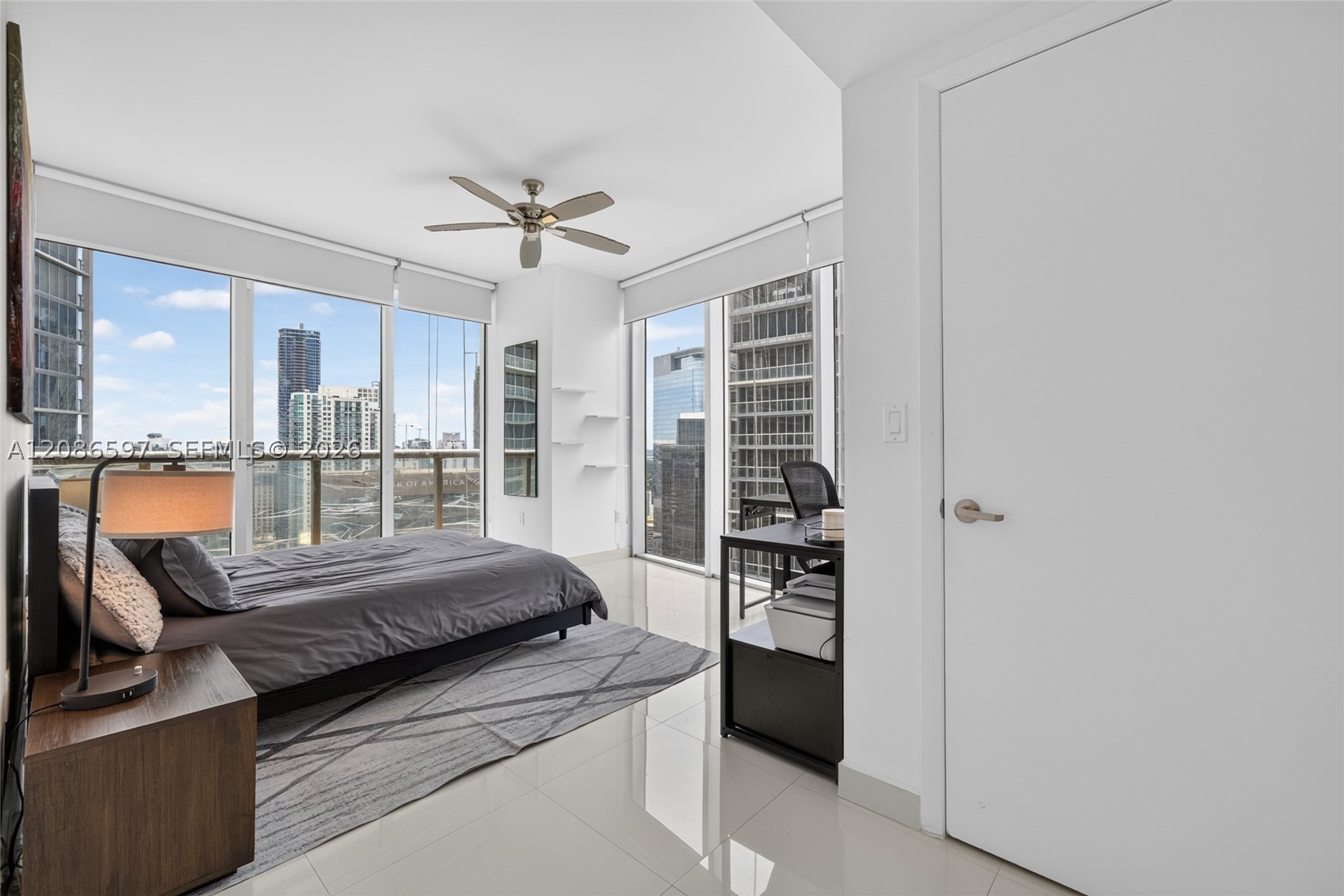 image Icon Brickell I19