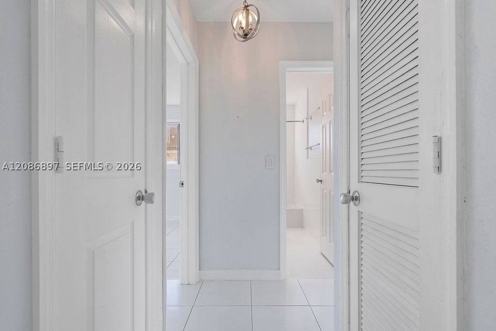 2475 NE 214th St Aventura, FL 33180