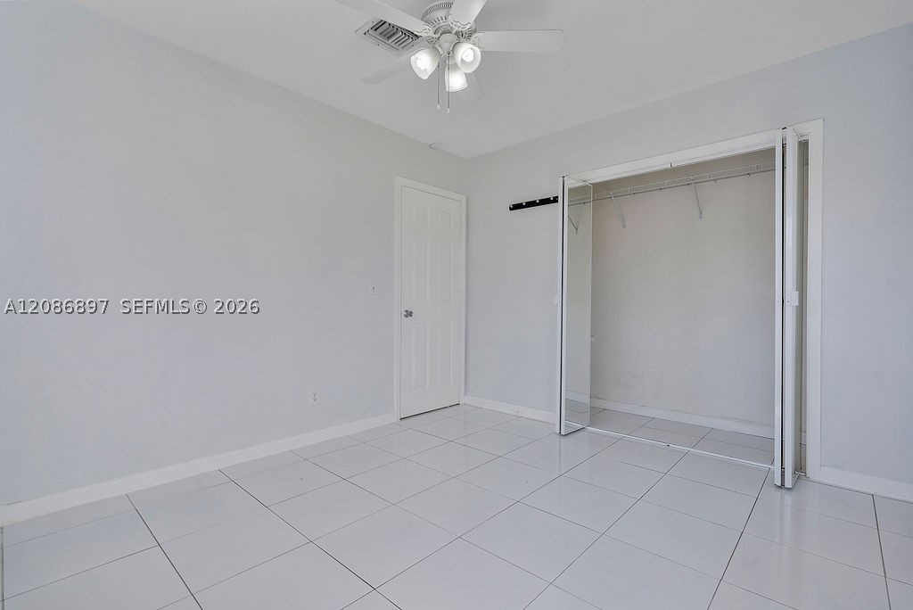 2475 NE 214th St Aventura, FL 33180