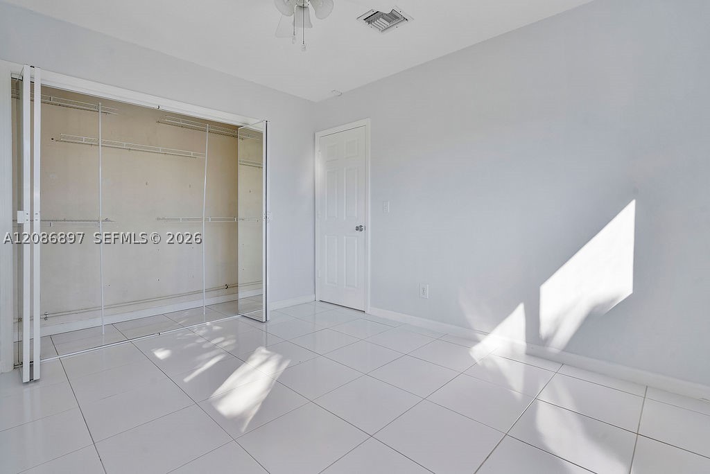 2475 NE 214th St Aventura, FL 33180
