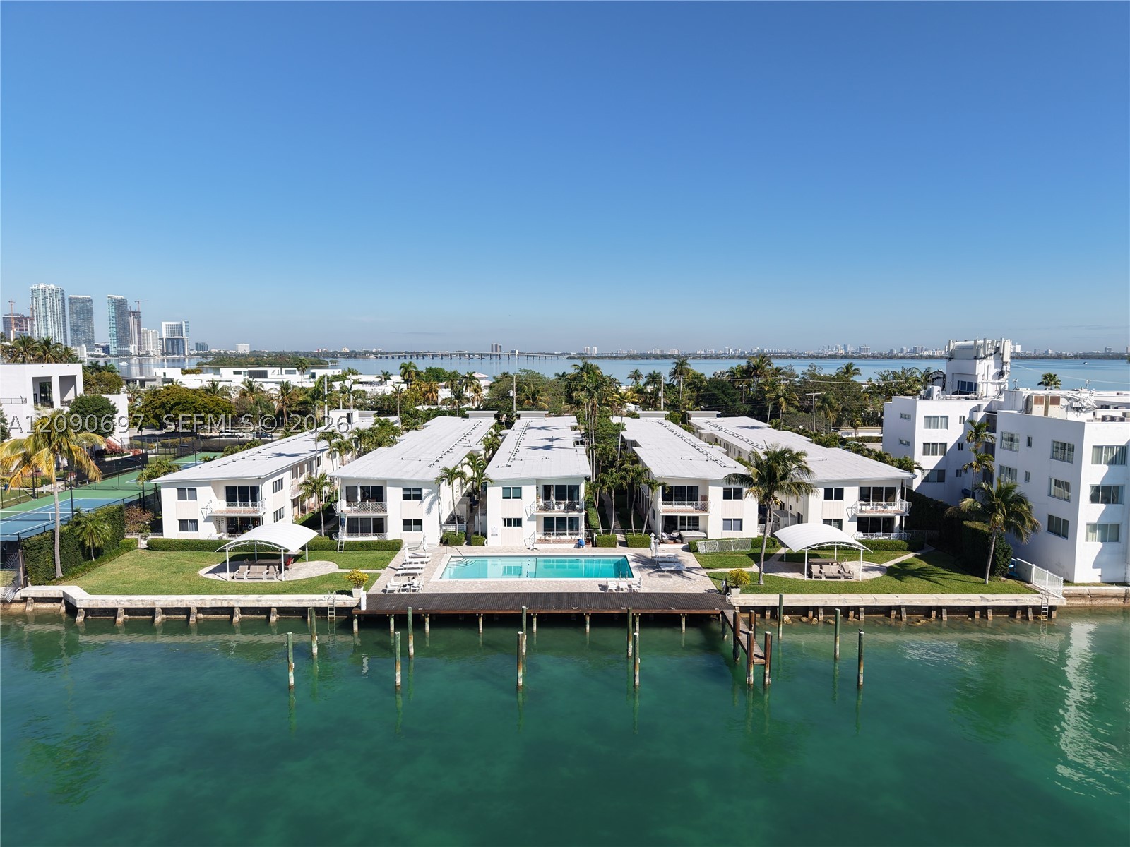 1130 Venetian Way #1D