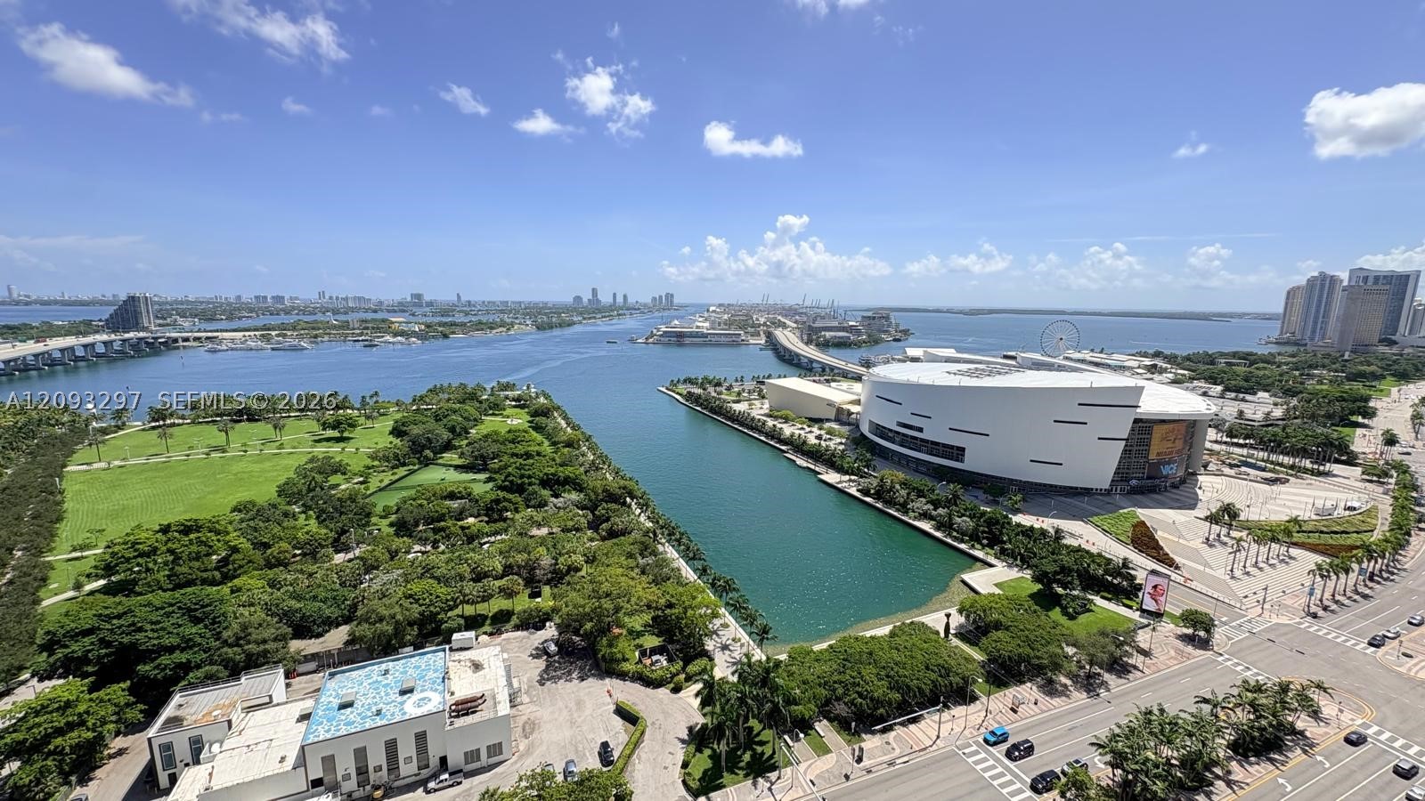 900 Biscayne Blvd #2702