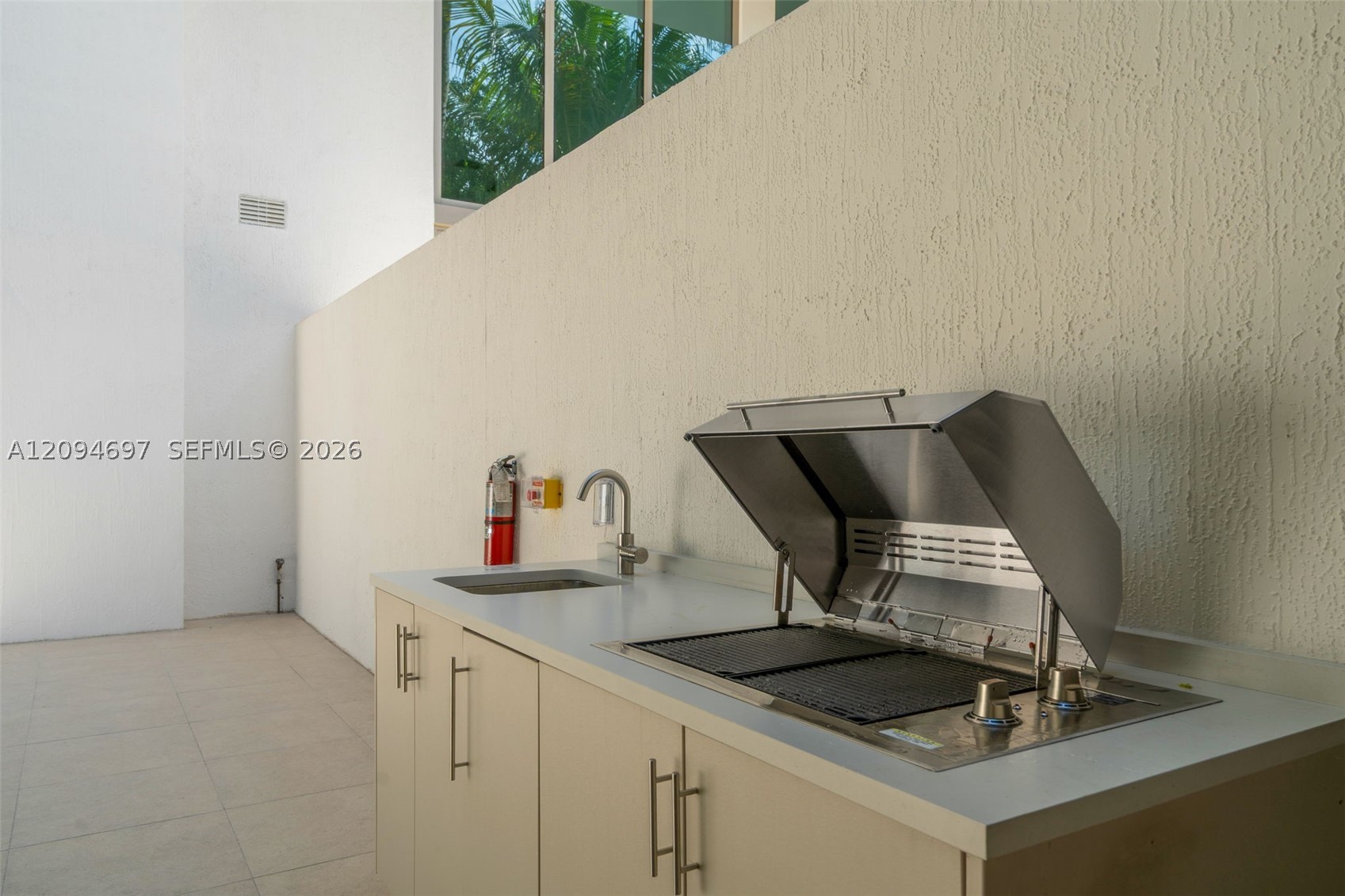 2200 Brickell Ave #GV09 Miami, FL 33143
